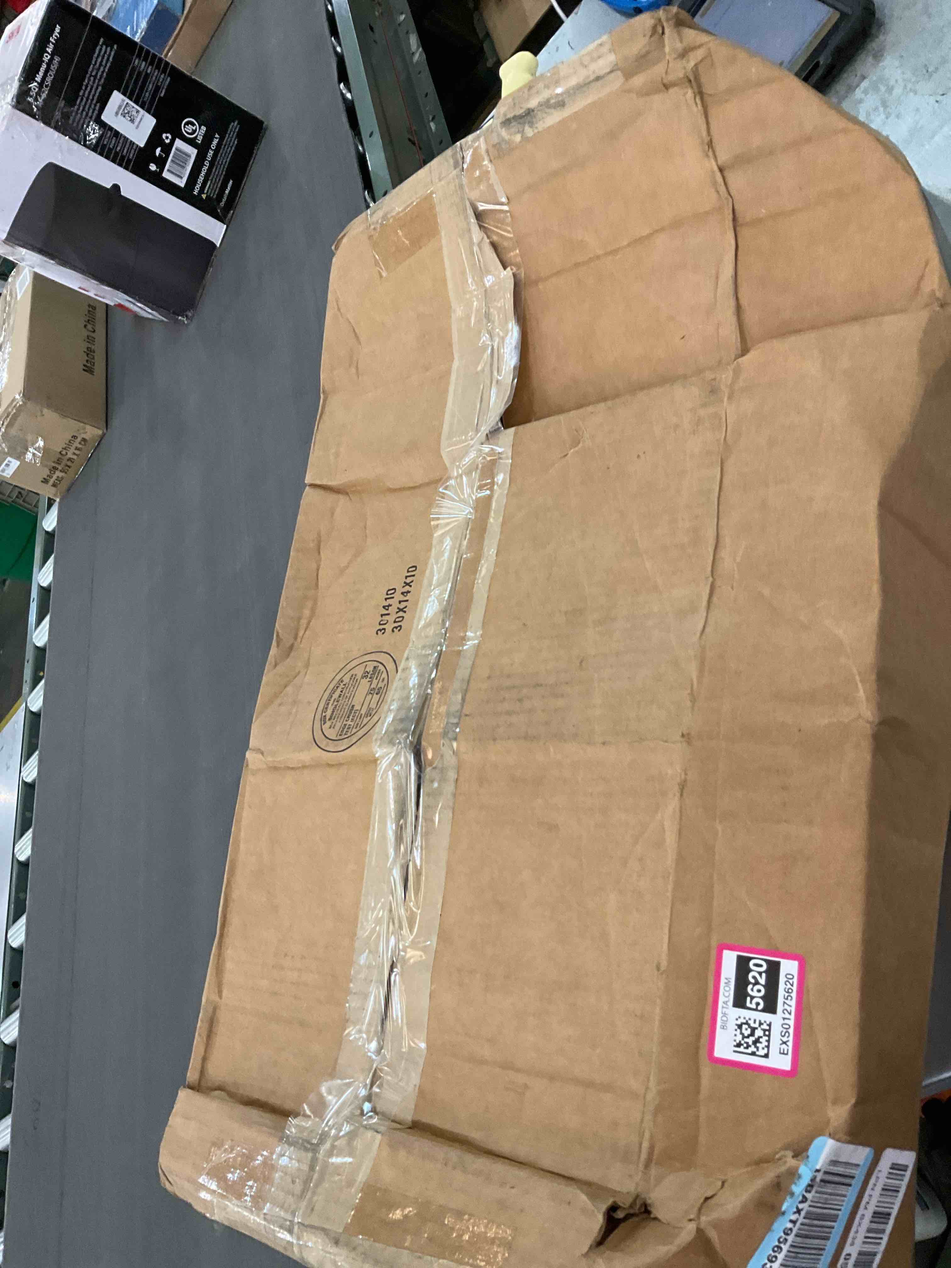 https://s3.amazonaws.com/lotting-images-prod/BargainHunt/EXS01275620_1711726179500.jpeg