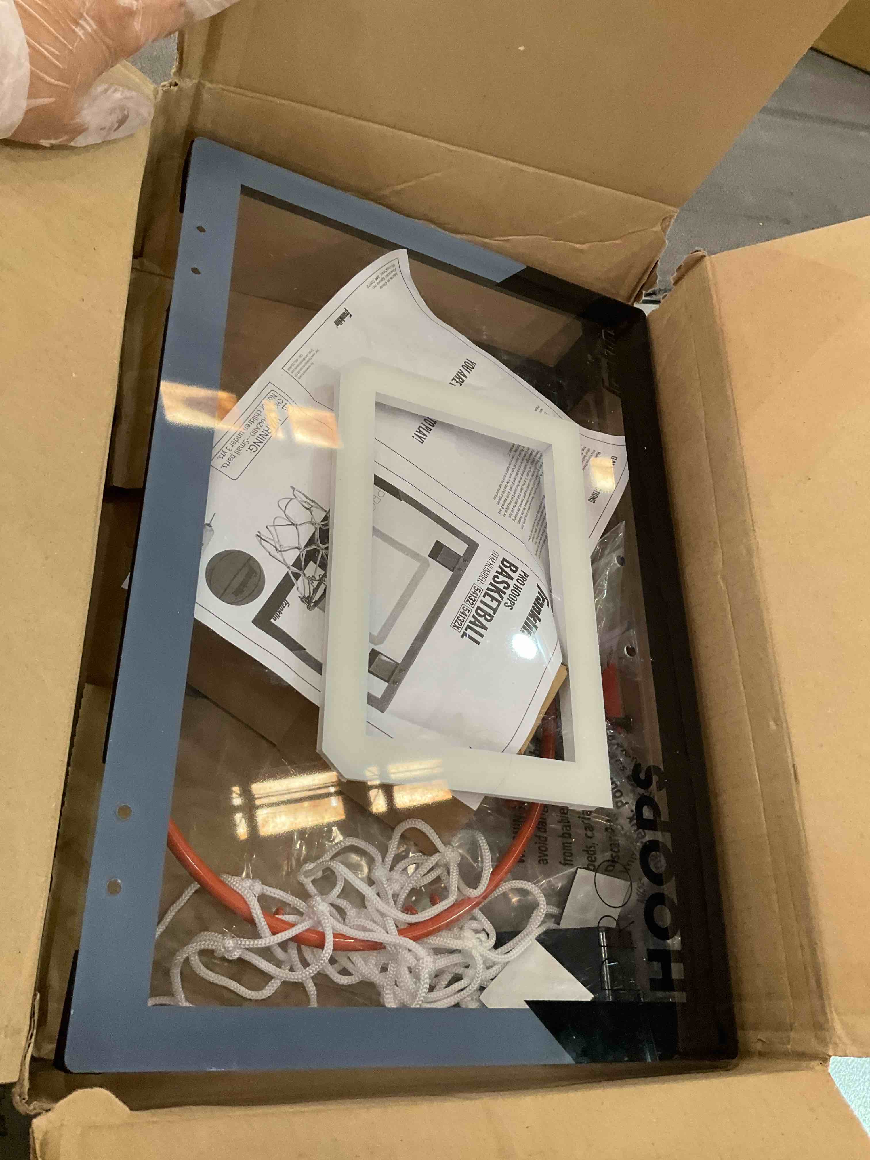 https://s3.amazonaws.com/lotting-images-prod/BargainHunt/EXS01275641_1711732459369.jpeg