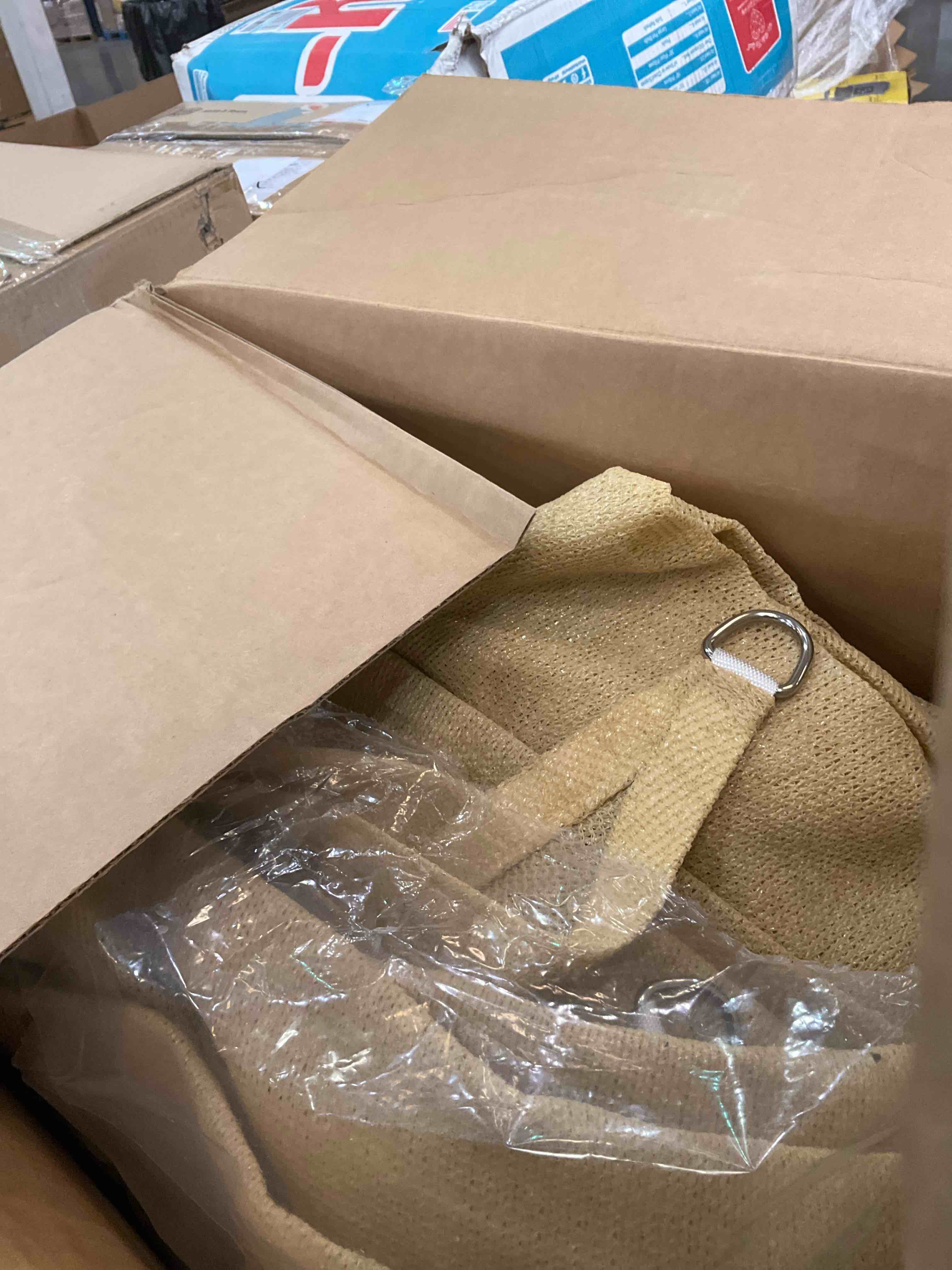https://s3.amazonaws.com/lotting-images-prod/BargainHunt/EXS01275645_1711733246412.jpeg