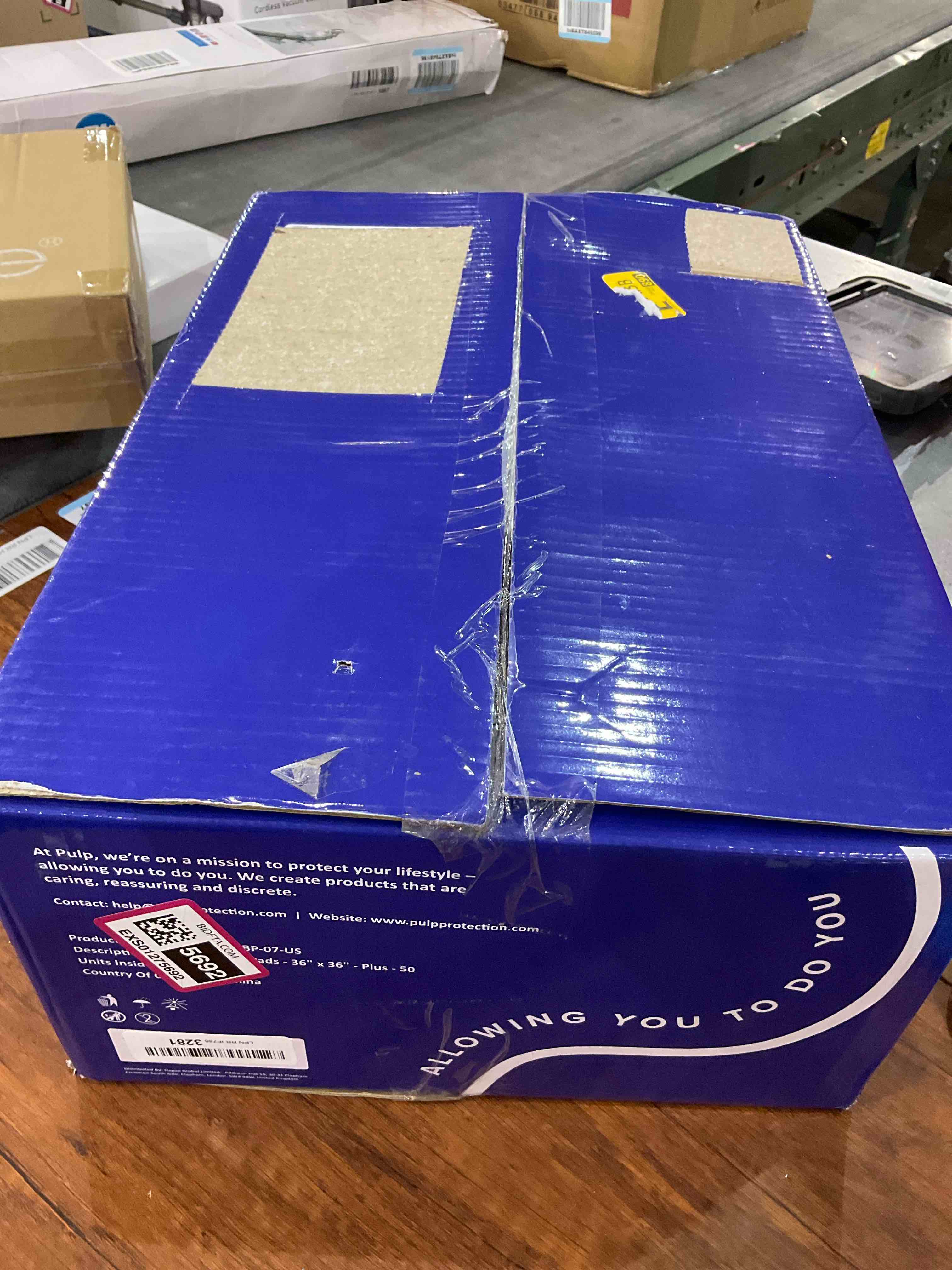 https://s3.amazonaws.com/lotting-images-prod/BargainHunt/EXS01275692_1711973545512.jpeg