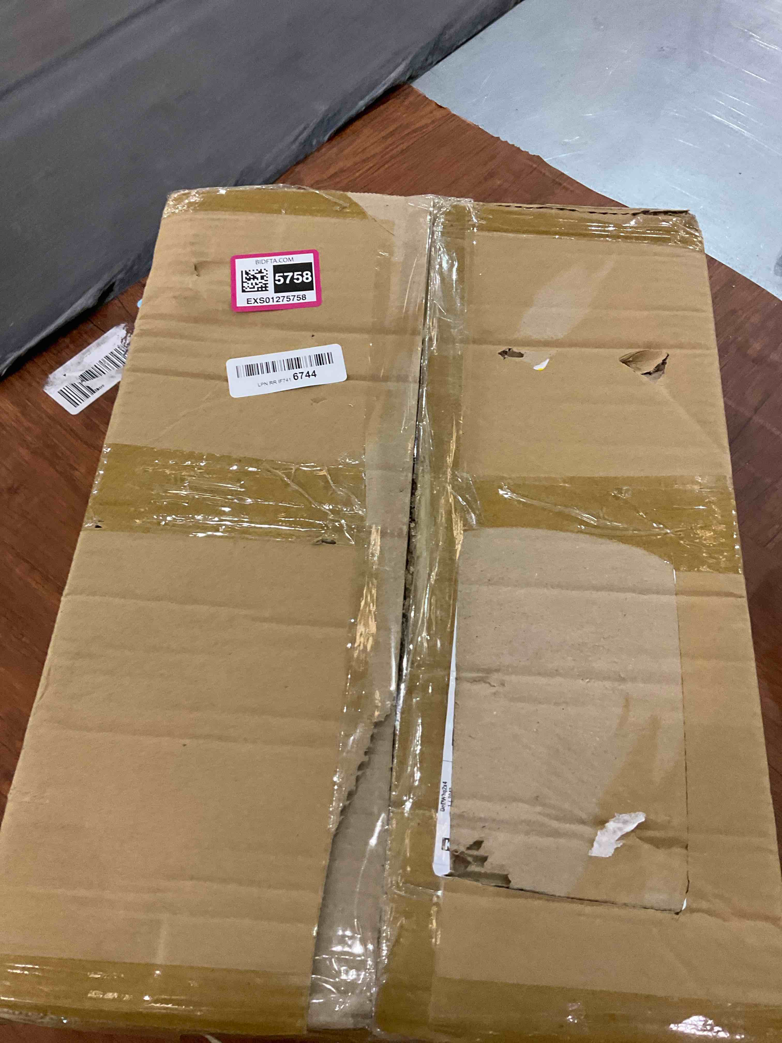 https://s3.amazonaws.com/lotting-images-prod/BargainHunt/EXS01275758_1712070861645.jpeg