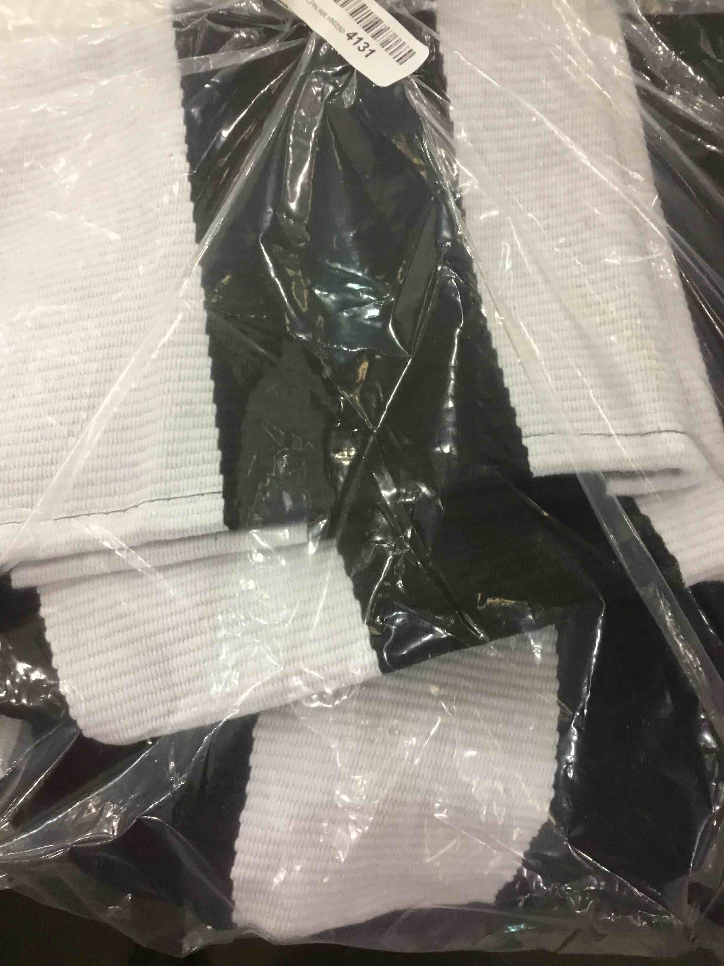https://s3.amazonaws.com/lotting-images-prod/BargainHunt/EXS01276601_1711475389238.jpeg