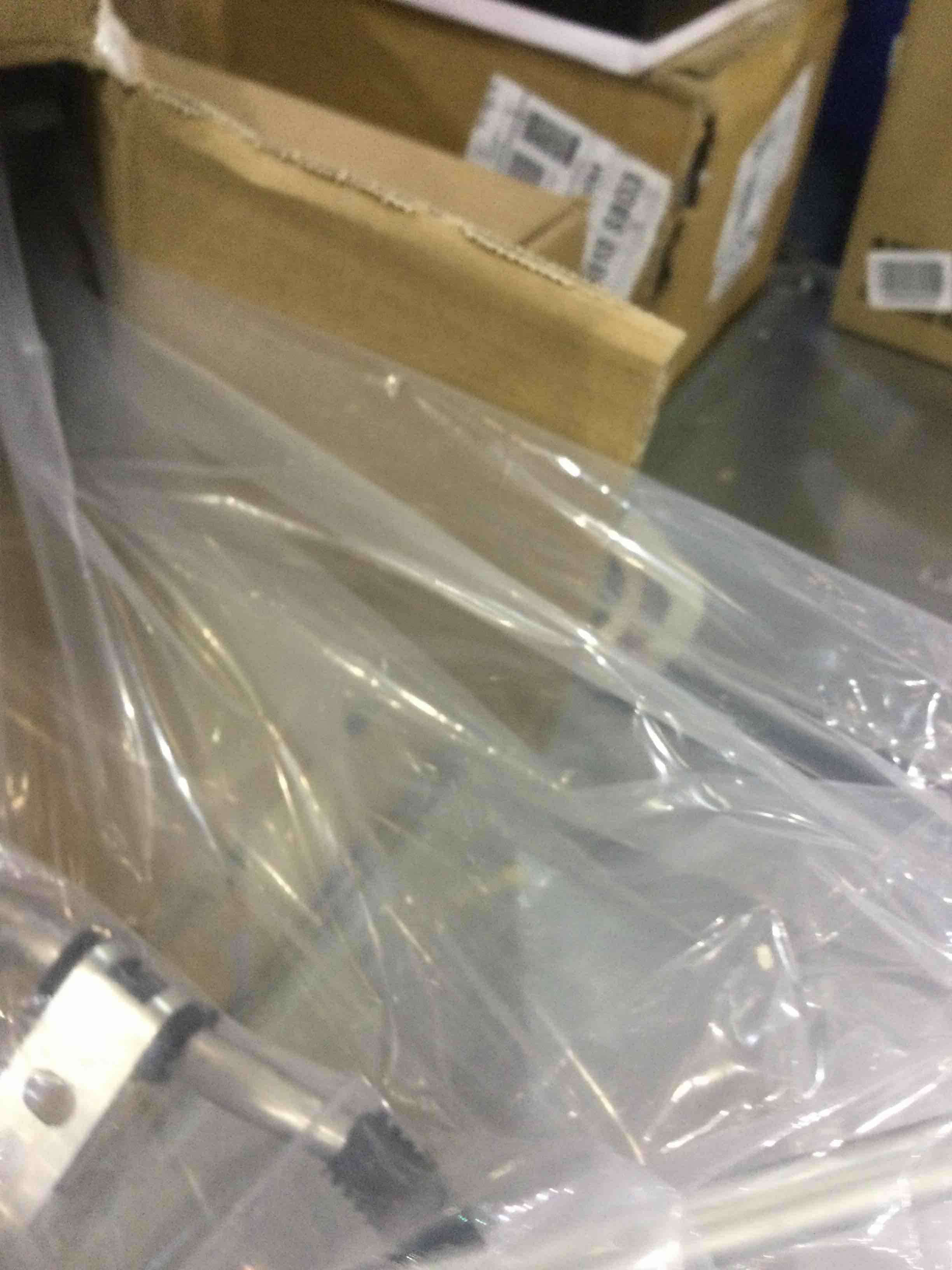 https://s3.amazonaws.com/lotting-images-prod/BargainHunt/EXS01276640_1712240552814.jpeg
