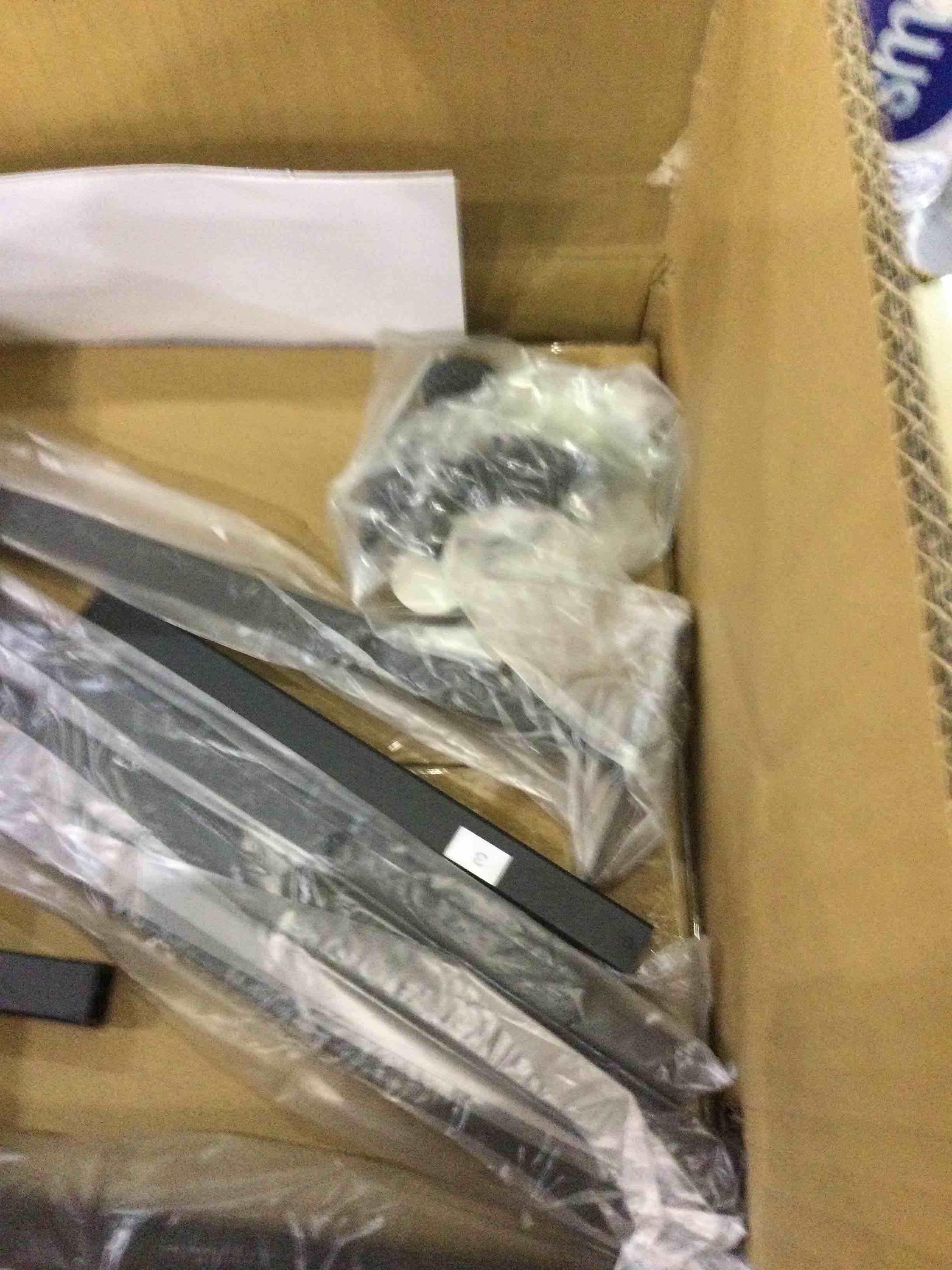 https://s3.amazonaws.com/lotting-images-prod/BargainHunt/EXS01276792_1712670459323.jpeg