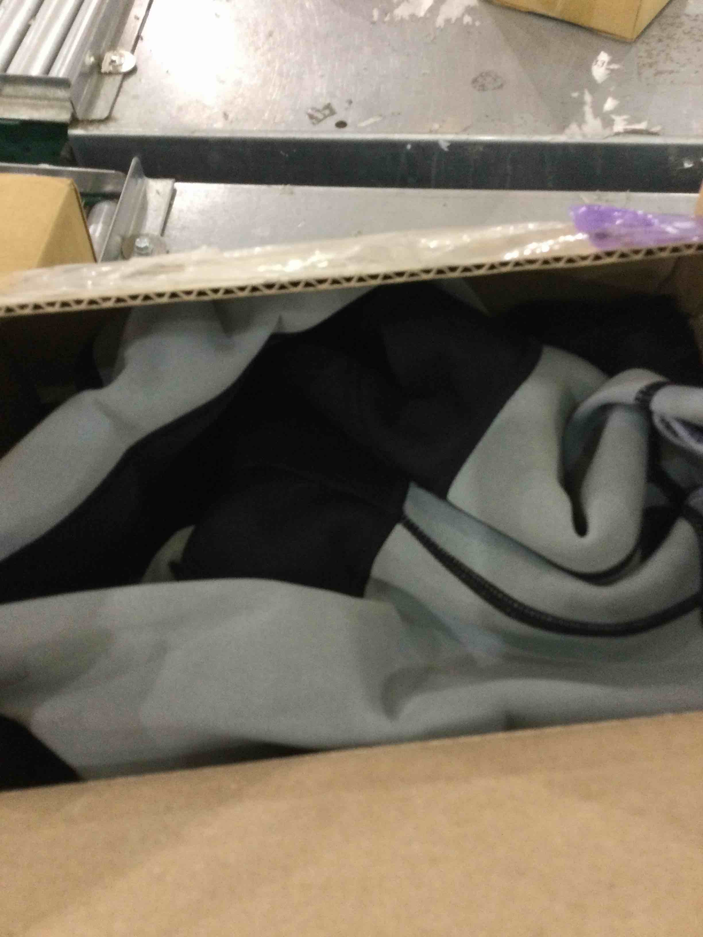https://s3.amazonaws.com/lotting-images-prod/BargainHunt/EXS01276911_1712768039945.jpeg