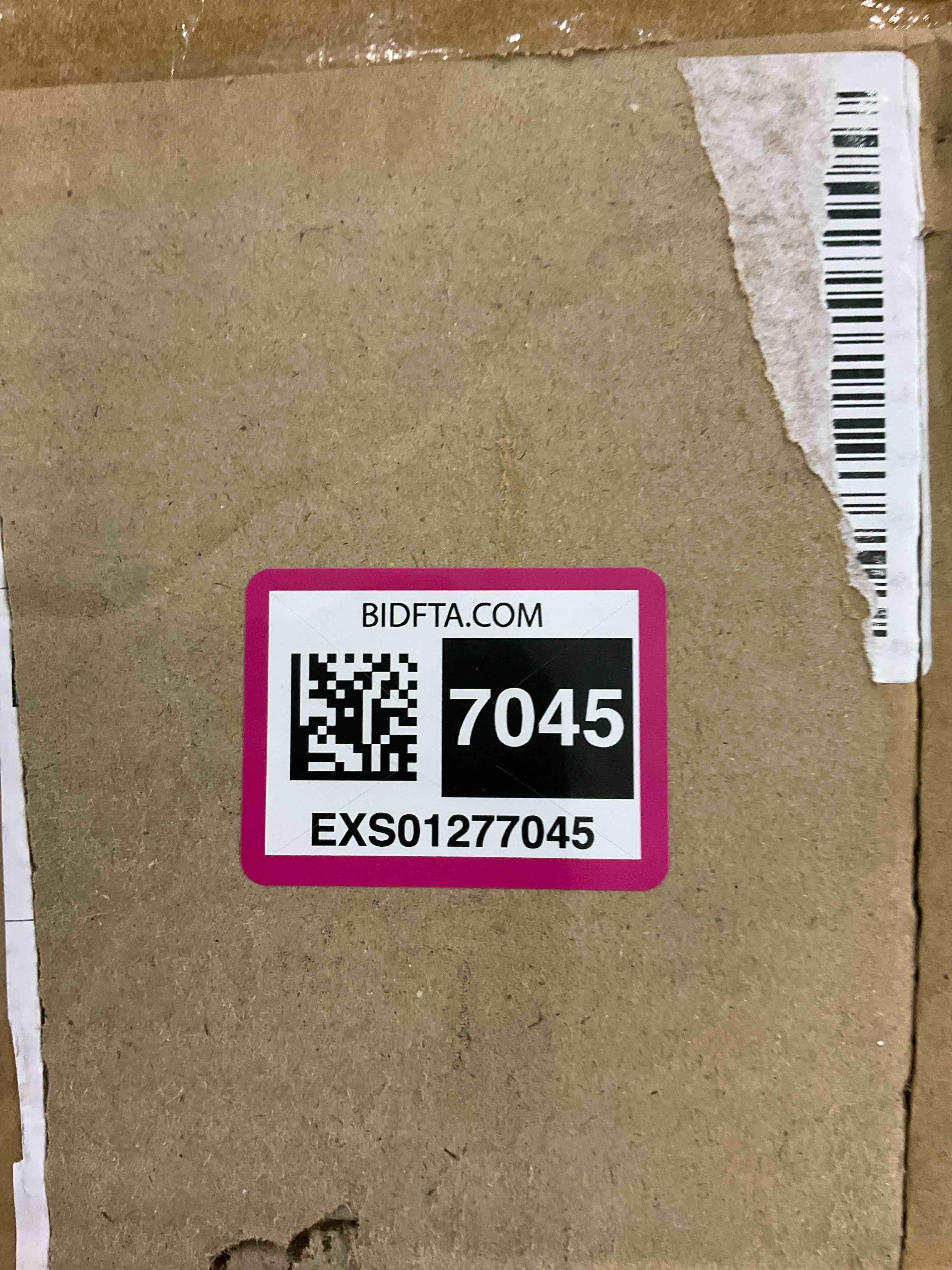 https://s3.amazonaws.com/lotting-images-prod/BargainHunt/EXS01277045_1711713101738.jpeg