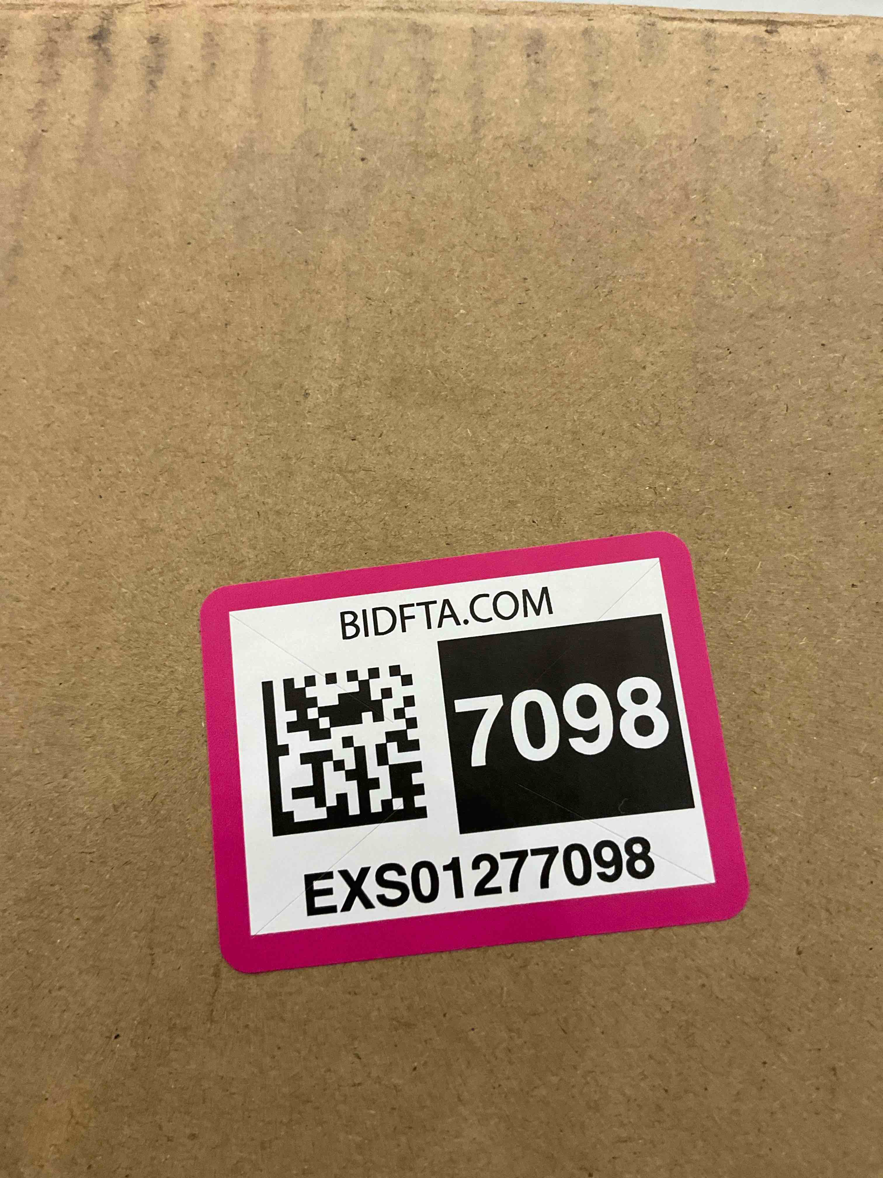 https://s3.amazonaws.com/lotting-images-prod/BargainHunt/EXS01277098_1711722861489.jpeg