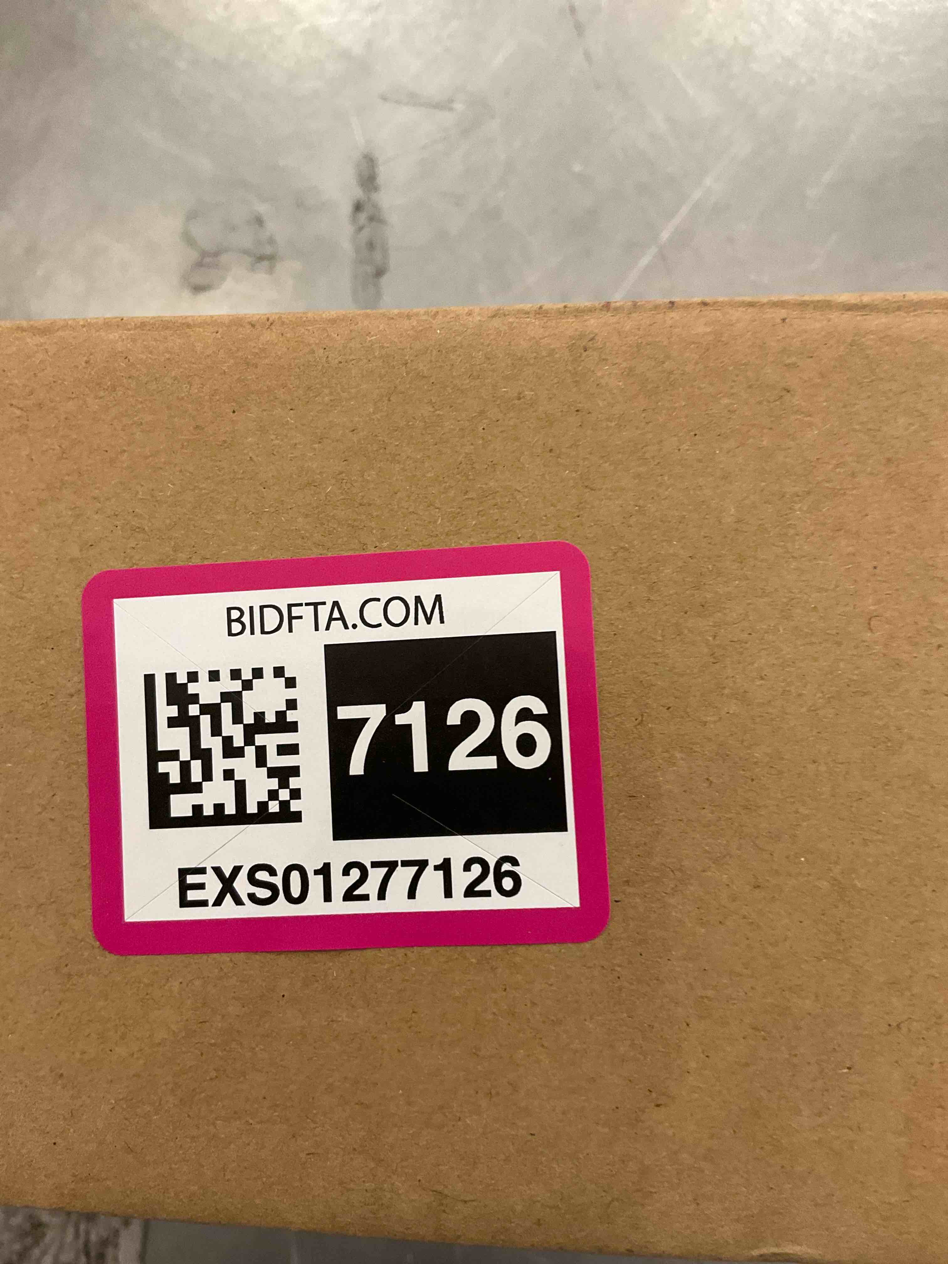 https://s3.amazonaws.com/lotting-images-prod/BargainHunt/EXS01277126_1711726702061.jpeg