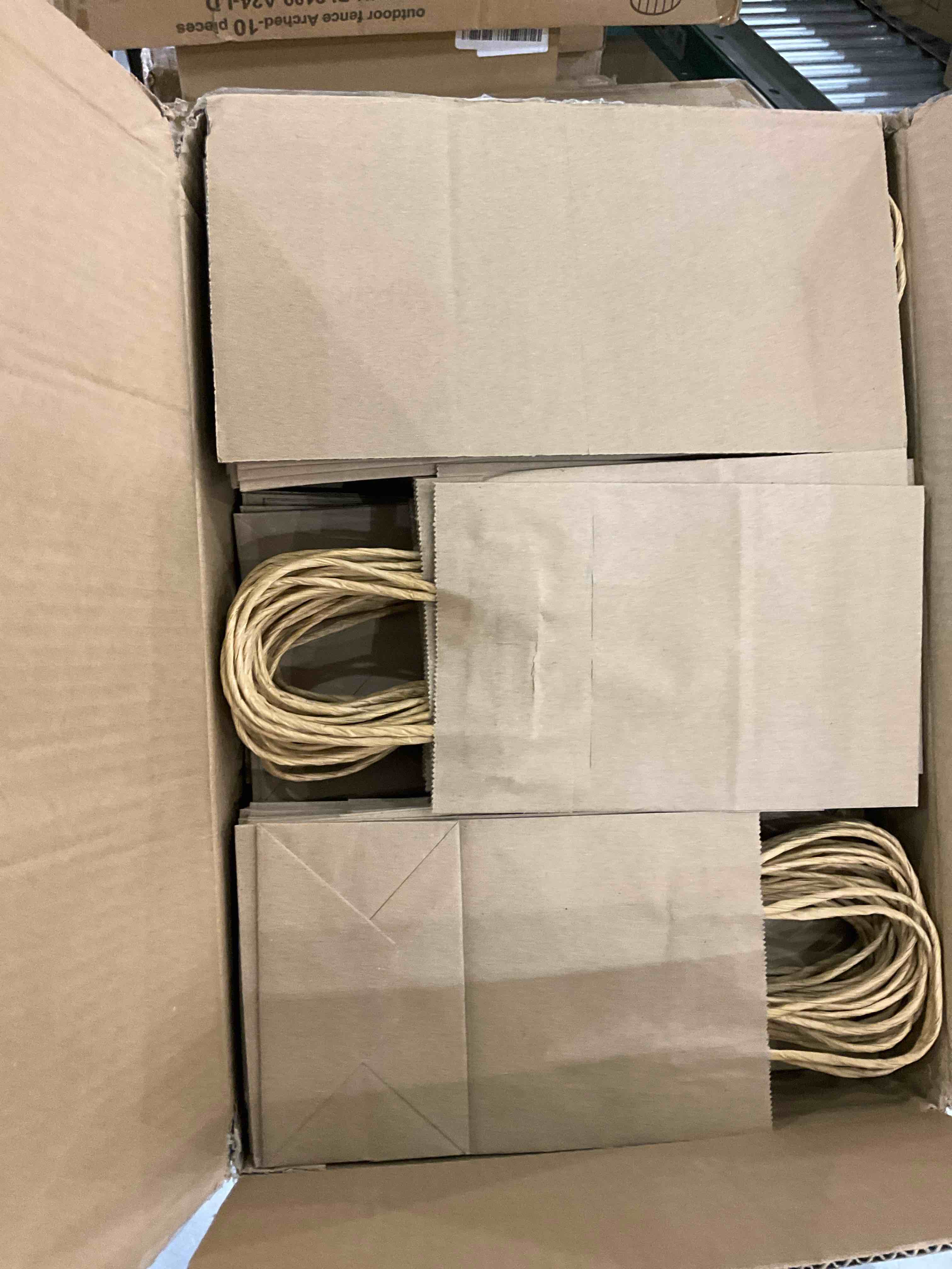 https://s3.amazonaws.com/lotting-images-prod/BargainHunt/EXS01277510_1712757427925.jpeg