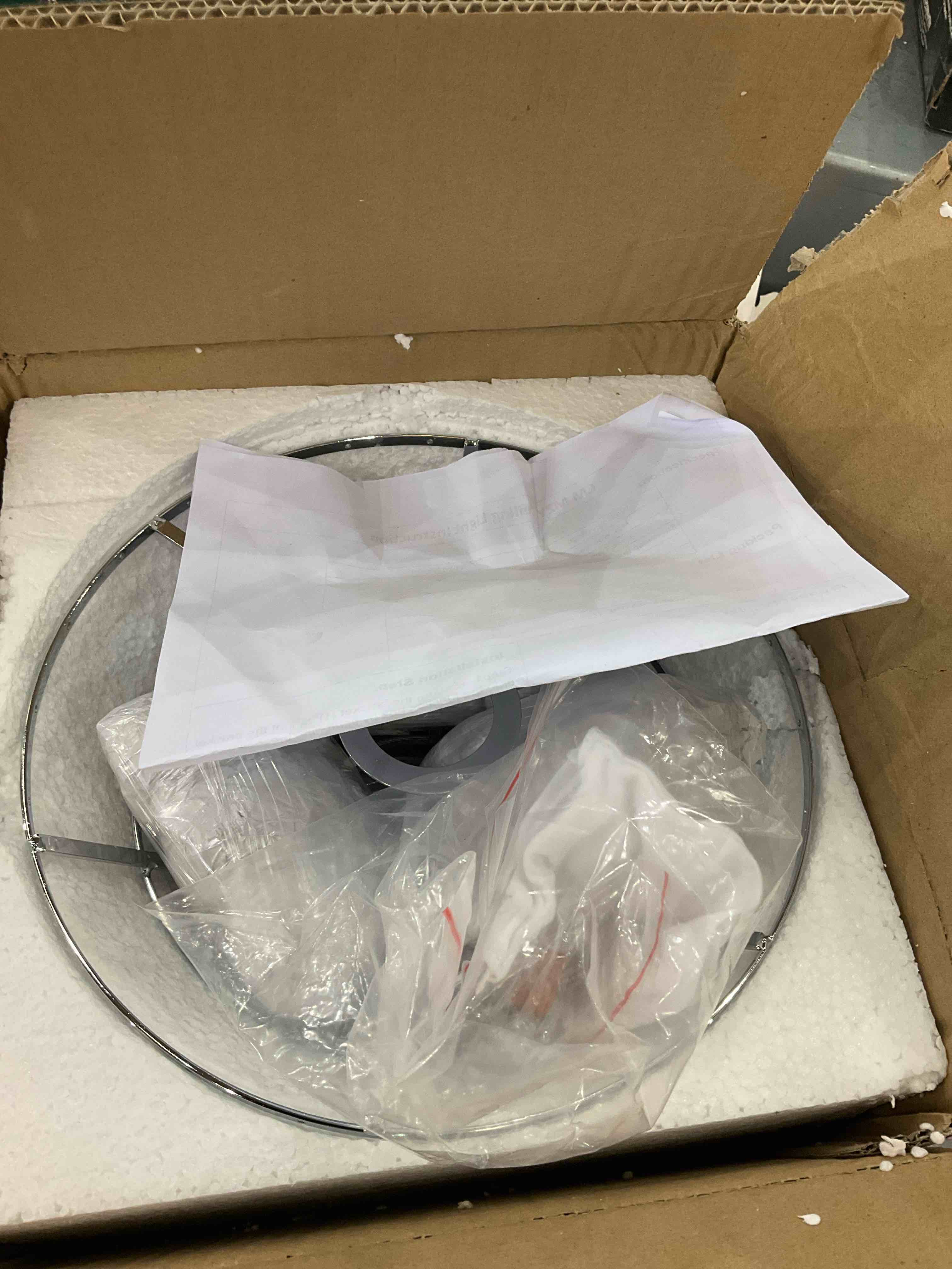 https://s3.amazonaws.com/lotting-images-prod/BargainHunt/EXS01277563_1712767271261.jpeg
