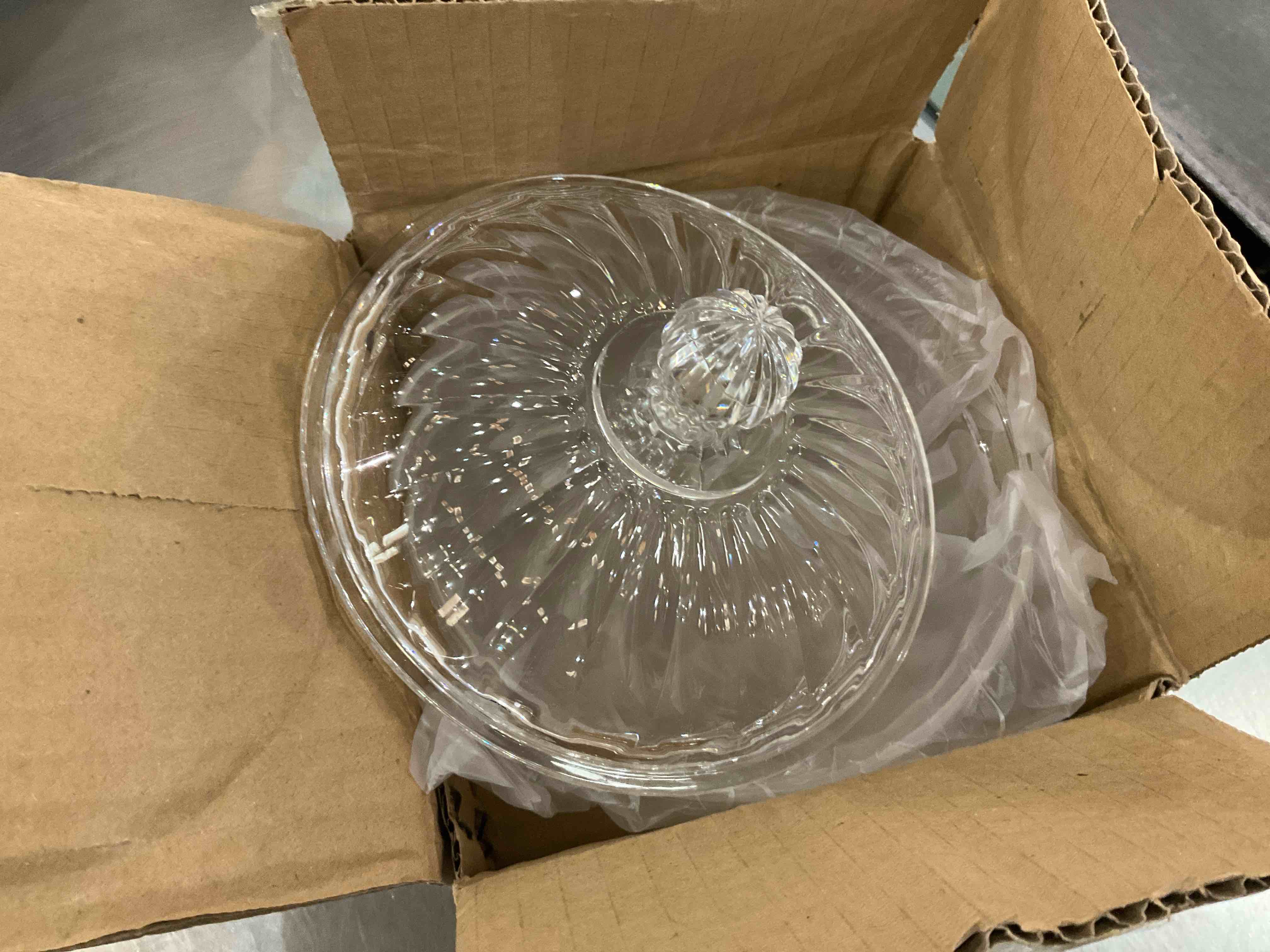 https://s3.amazonaws.com/lotting-images-prod/BargainHunt/EXS01278063_1711477549977.jpeg