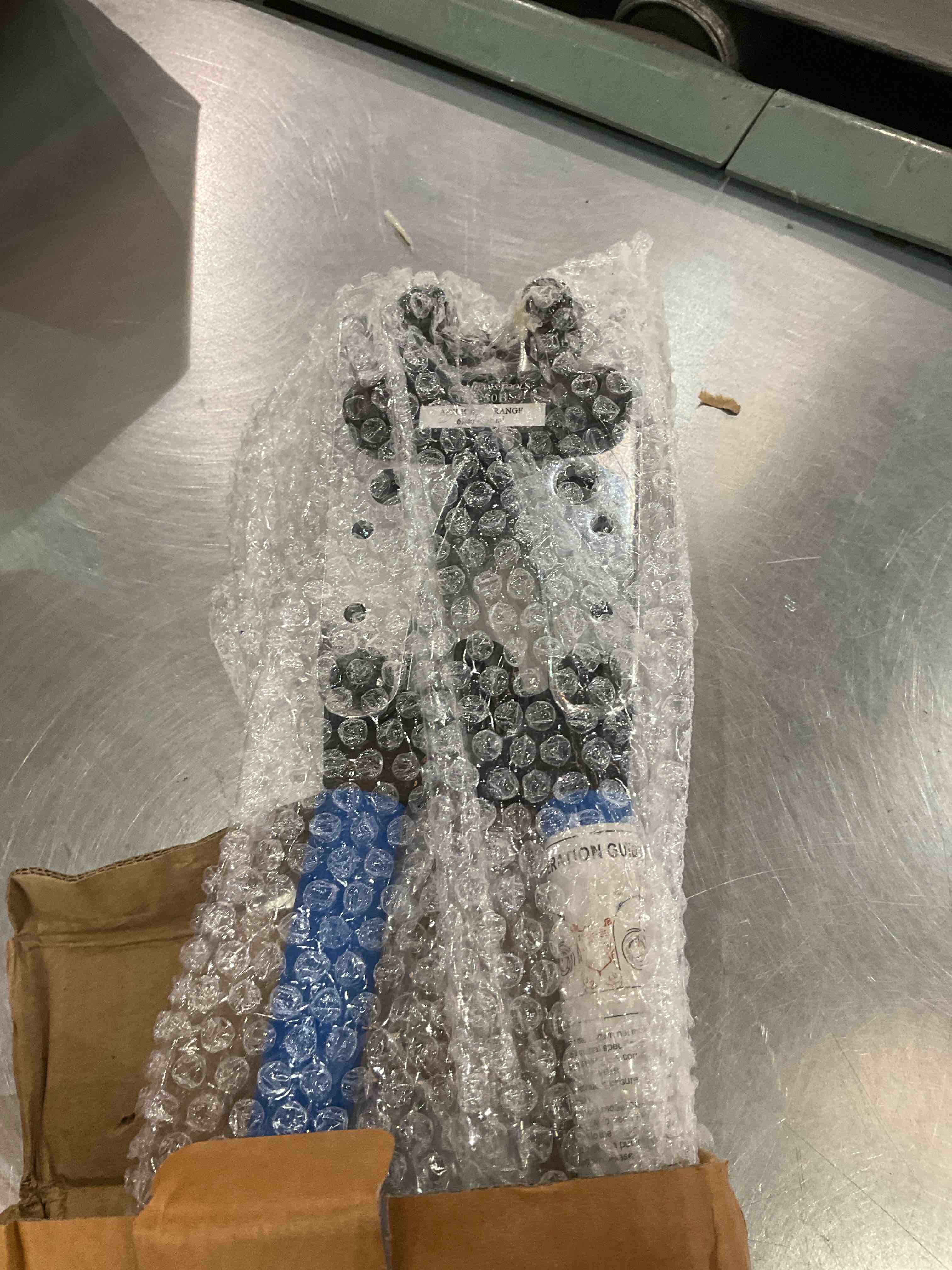 https://s3.amazonaws.com/lotting-images-prod/BargainHunt/EXS01278066_1711477838168.jpeg