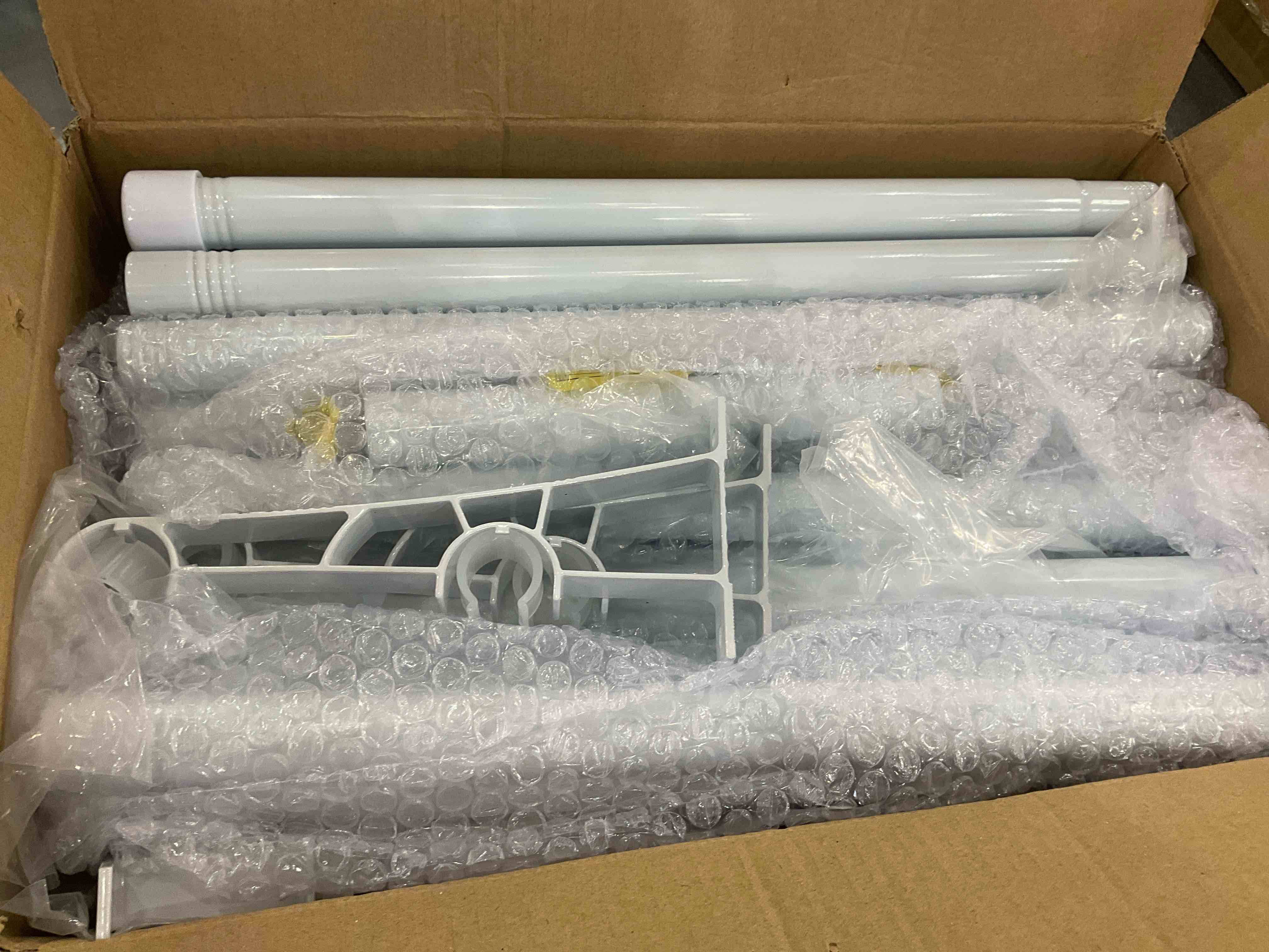 https://s3.amazonaws.com/lotting-images-prod/BargainHunt/EXS01278071_1711478323496.jpeg