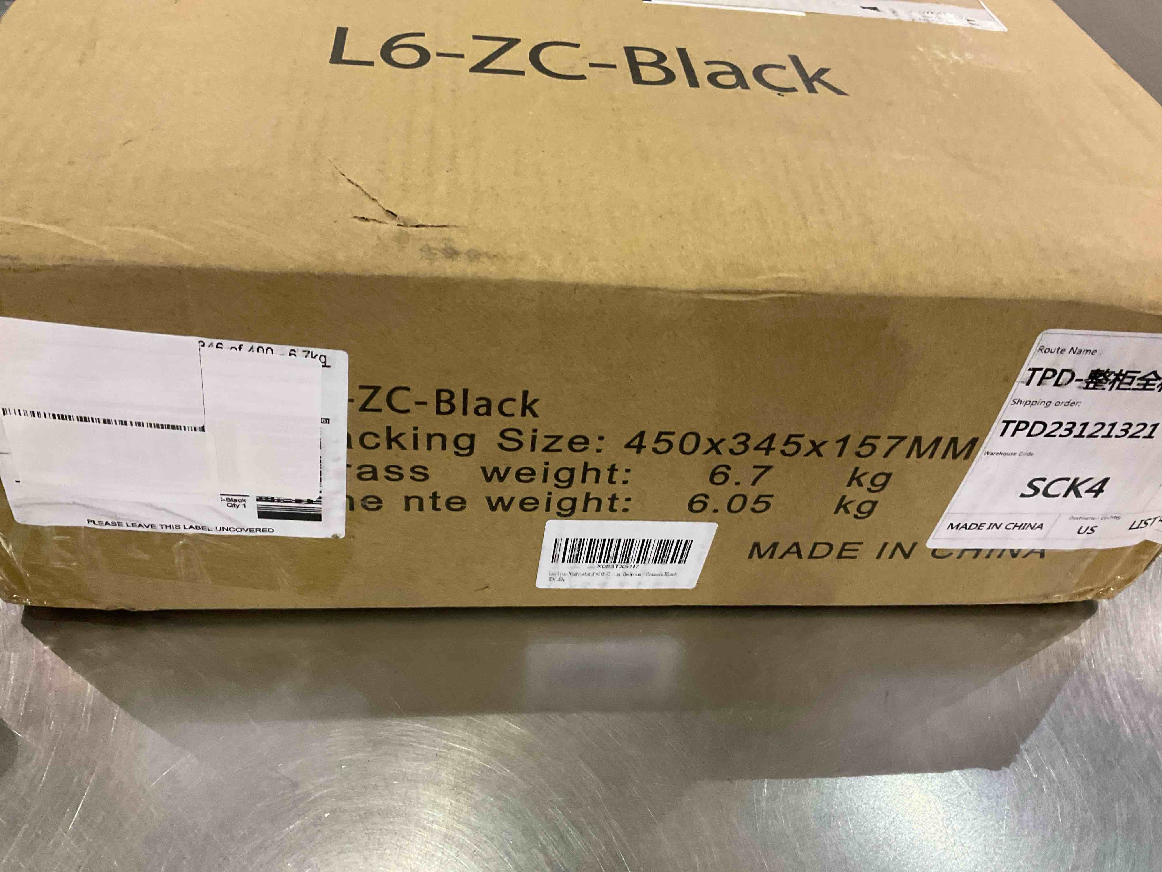 https://s3.amazonaws.com/lotting-images-prod/BargainHunt/EXS01278074_1711537946378.jpeg