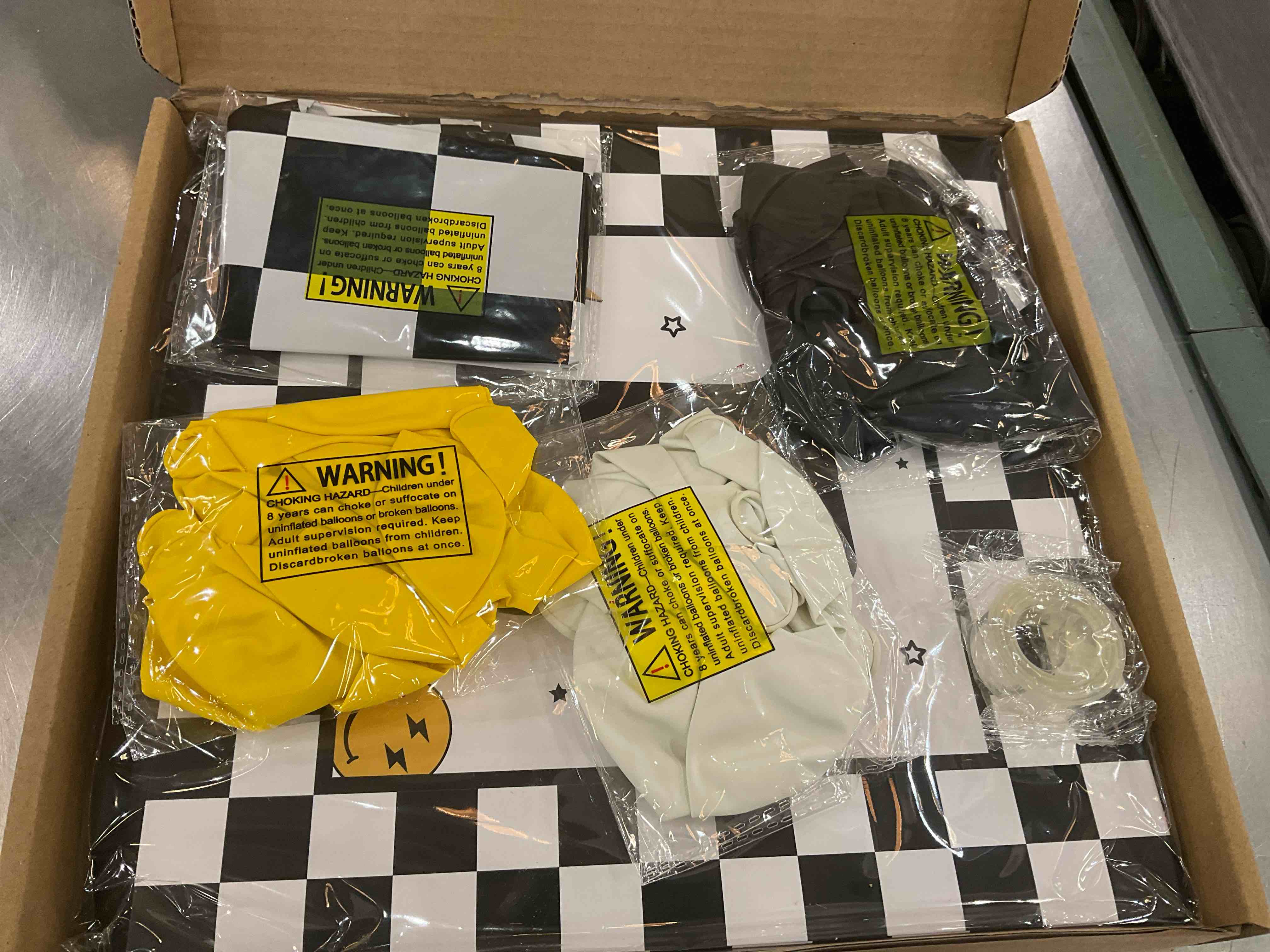https://s3.amazonaws.com/lotting-images-prod/BargainHunt/EXS01278212_1711564874779.jpeg