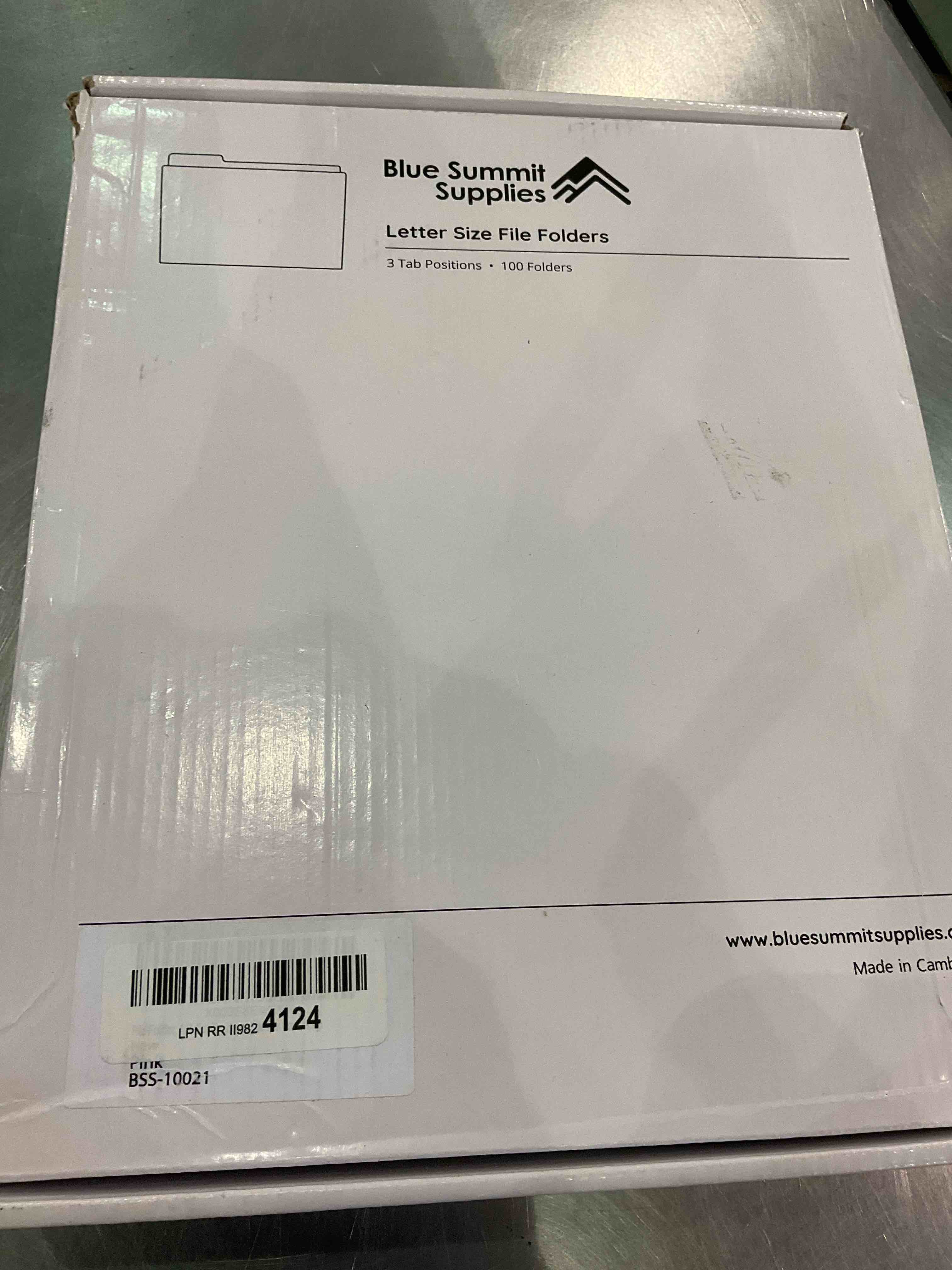 https://s3.amazonaws.com/lotting-images-prod/BargainHunt/EXS01278241_1711625598534.jpeg