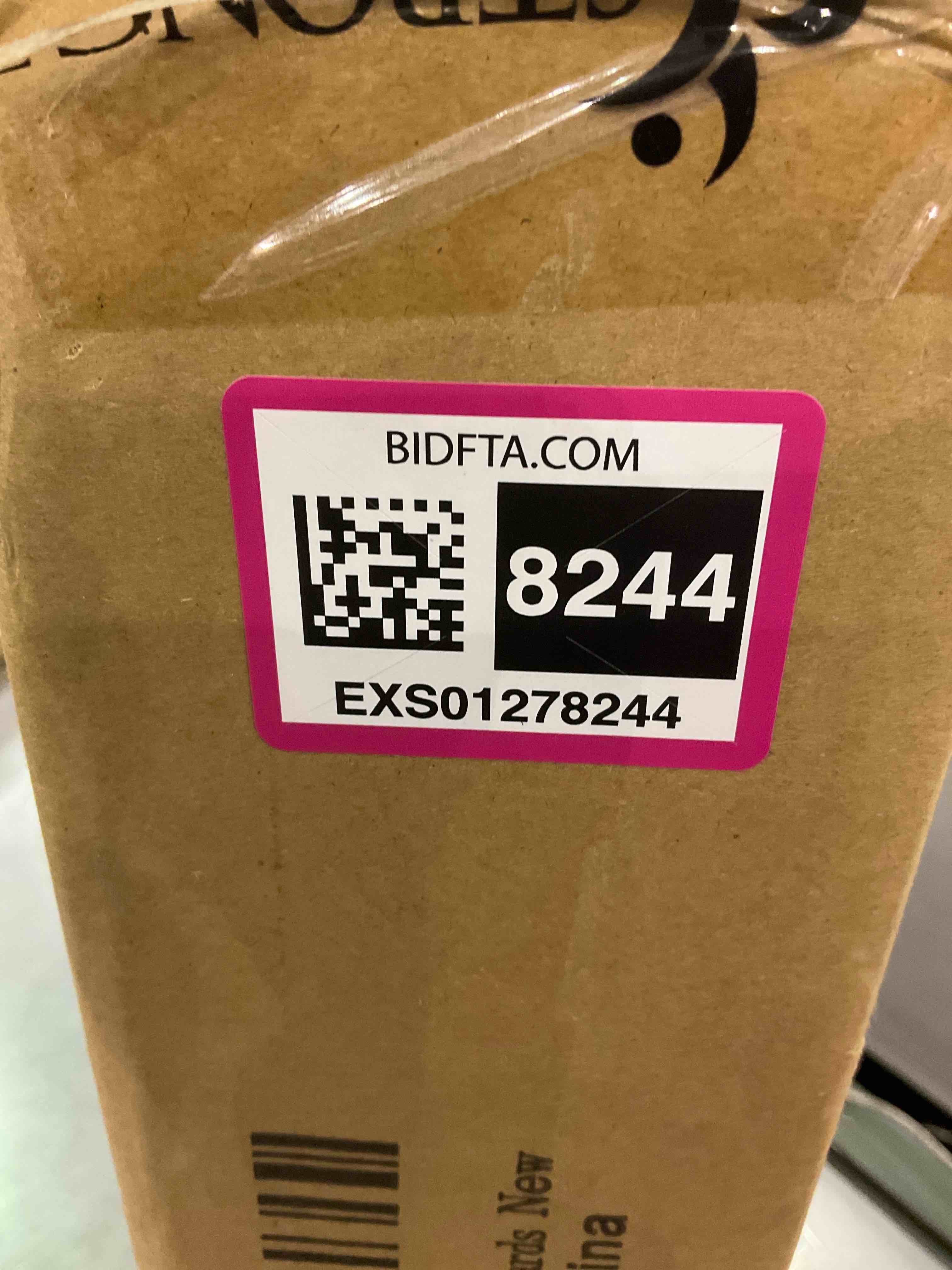 https://s3.amazonaws.com/lotting-images-prod/BargainHunt/EXS01278244_1711626268504.jpeg