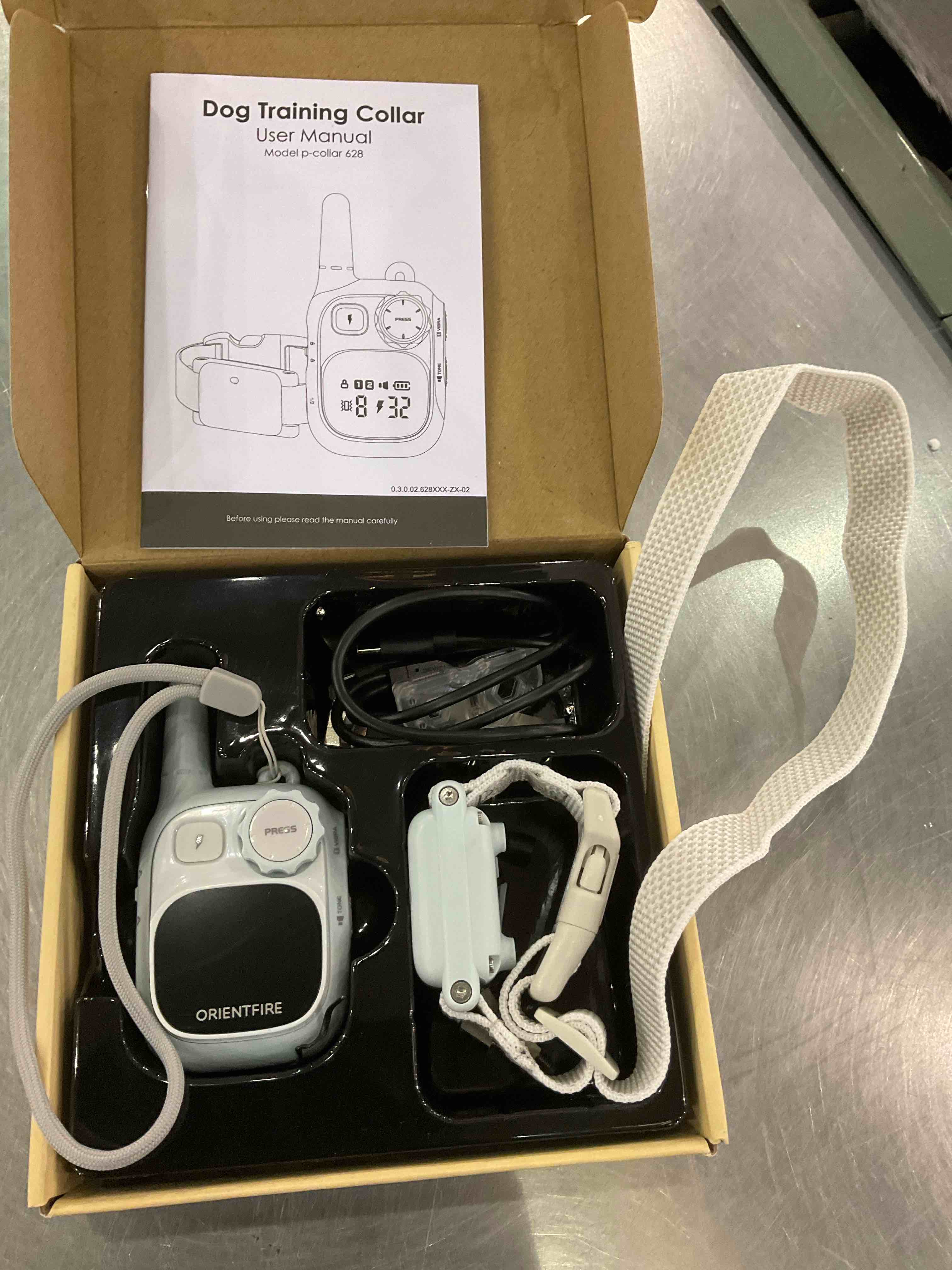 https://s3.amazonaws.com/lotting-images-prod/BargainHunt/EXS01278265_1711629952423.jpeg
