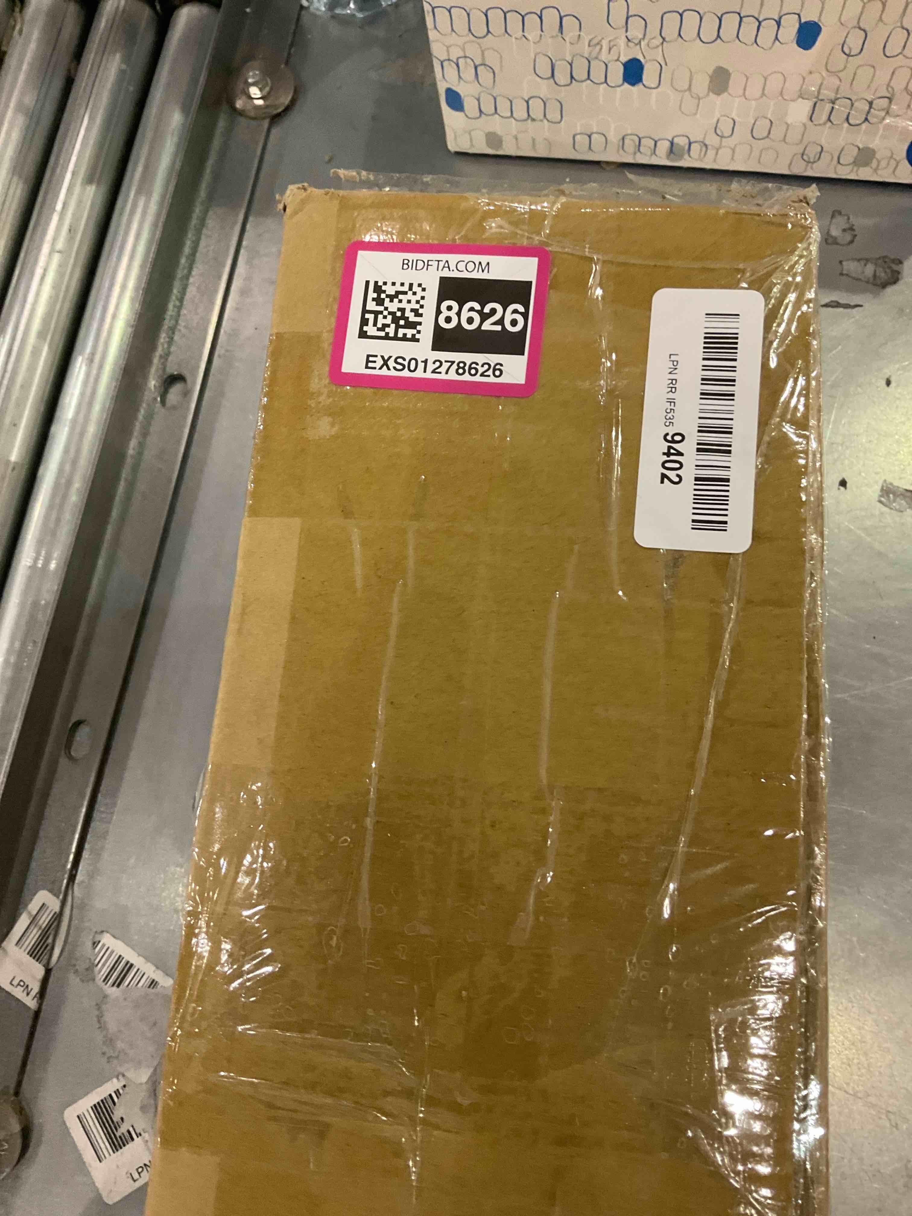 https://s3.amazonaws.com/lotting-images-prod/BargainHunt/EXS01278626_1711713144684.jpeg