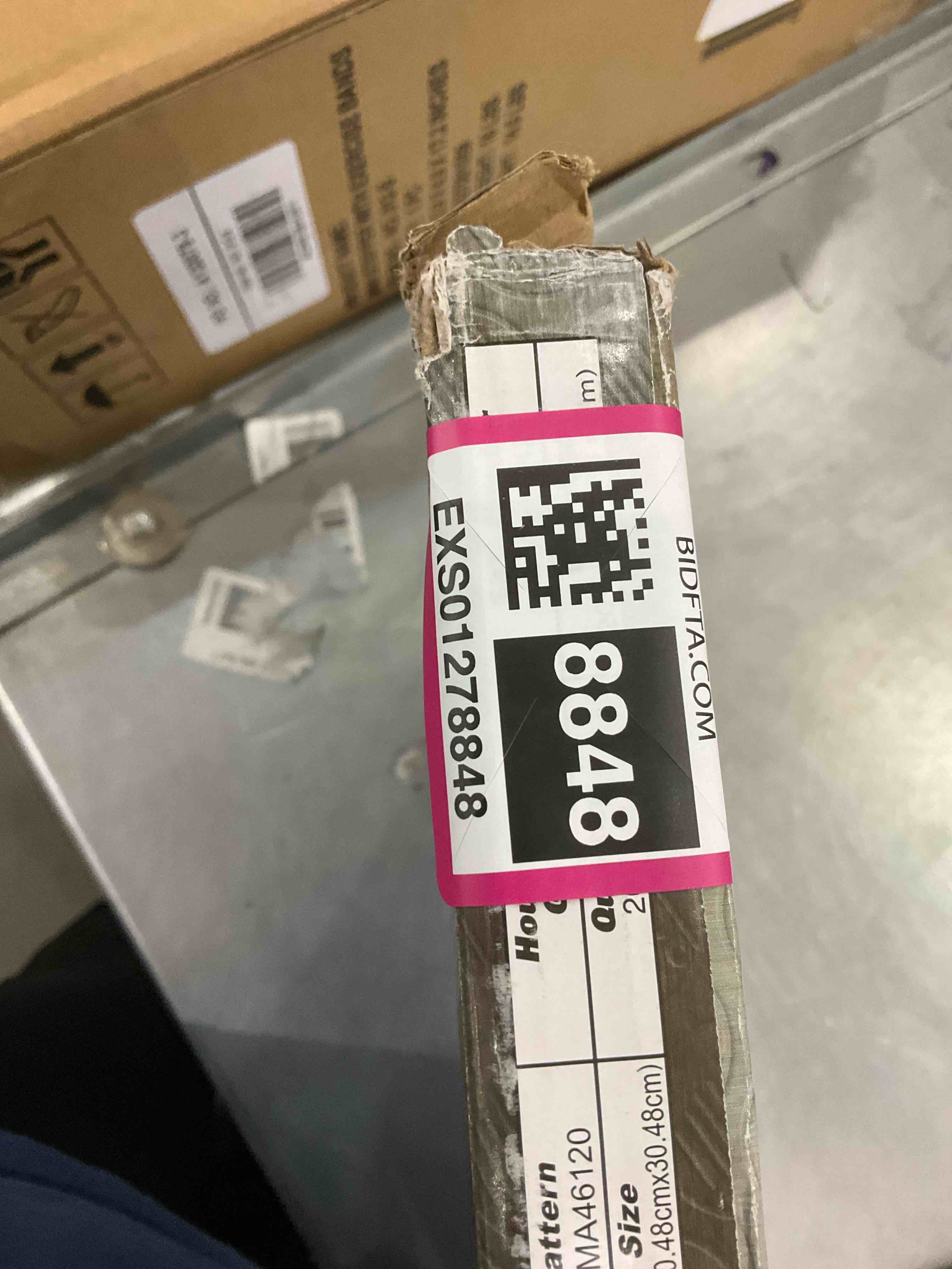 https://s3.amazonaws.com/lotting-images-prod/BargainHunt/EXS01278848_1711981333477.jpeg