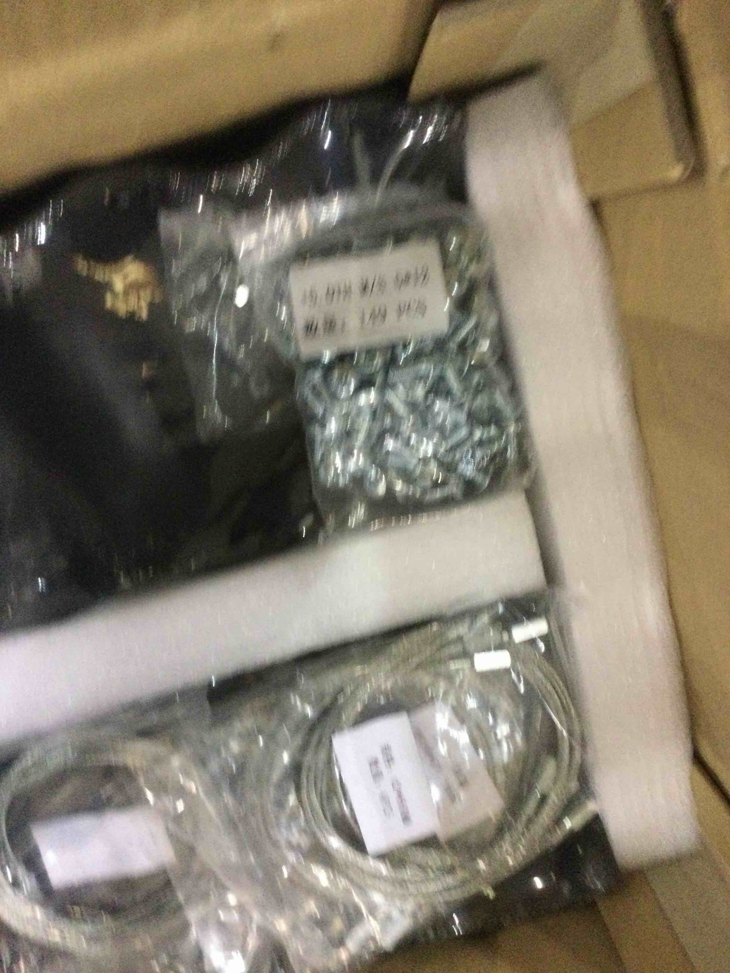 https://s3.amazonaws.com/lotting-images-prod/BargainHunt/EXS01279041_1711474257138.jpeg