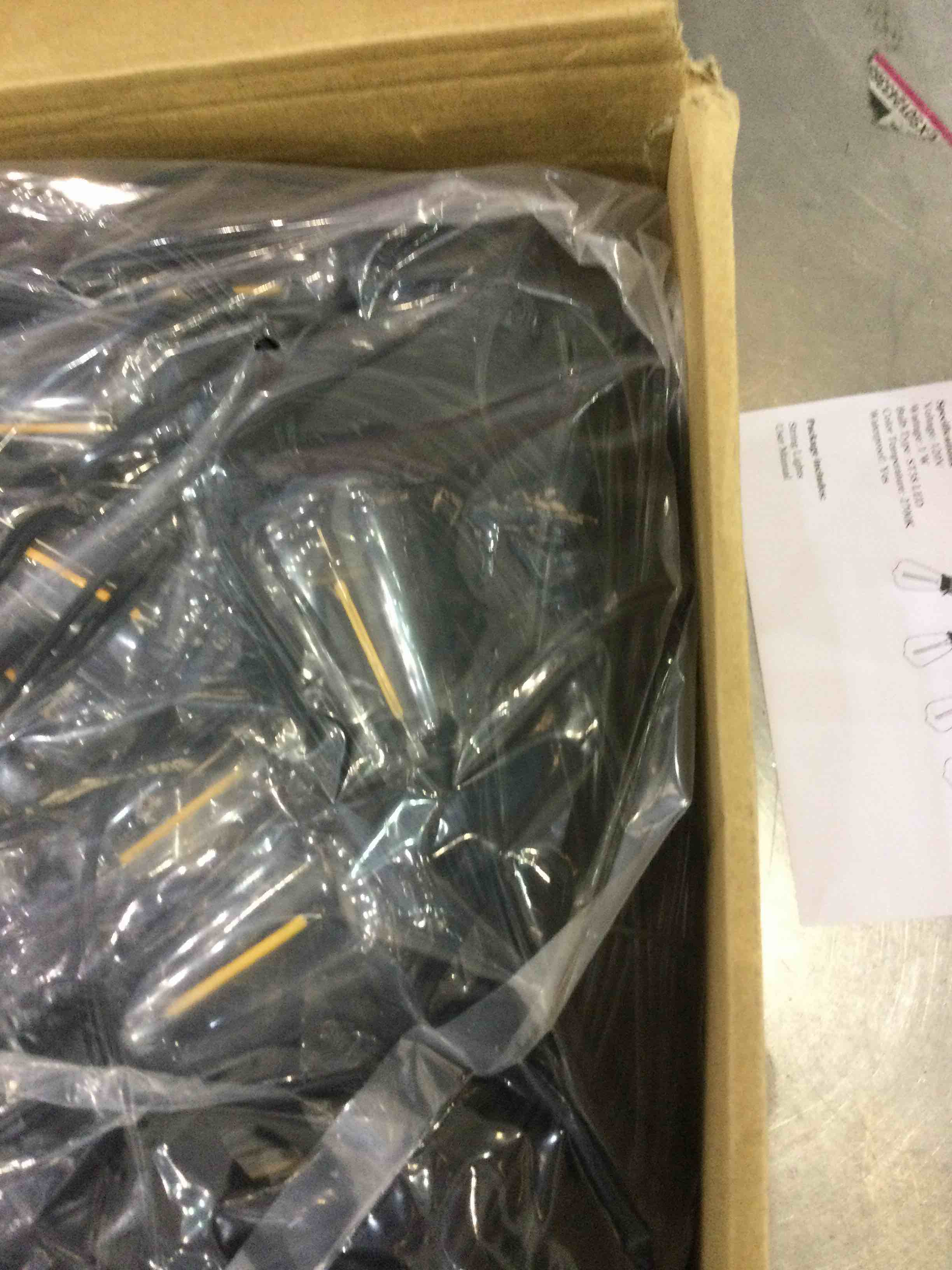 https://s3.amazonaws.com/lotting-images-prod/BargainHunt/EXS01279043_1711474571794.jpeg