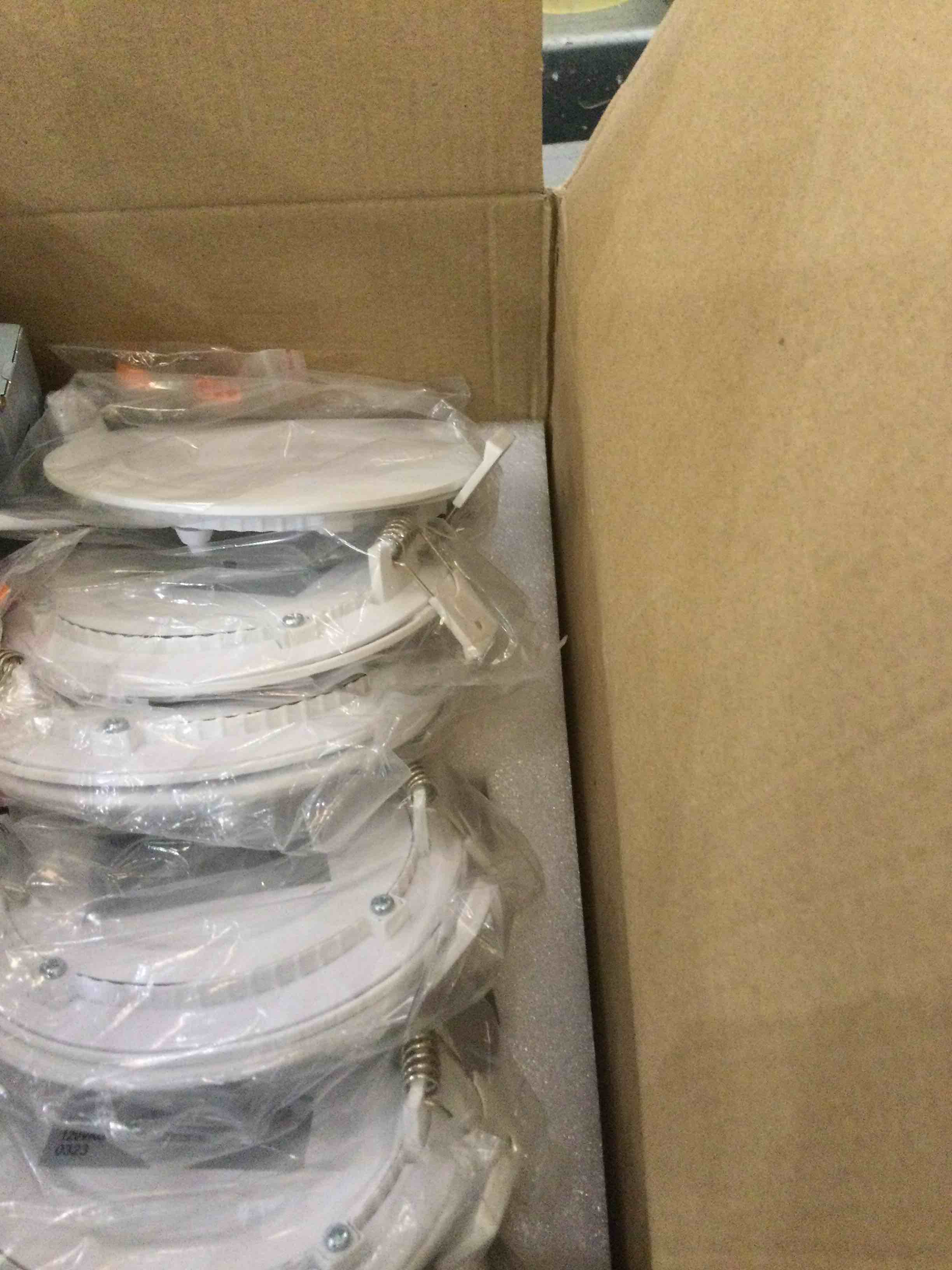 https://s3.amazonaws.com/lotting-images-prod/BargainHunt/EXS01279169_1711564993988.jpeg
