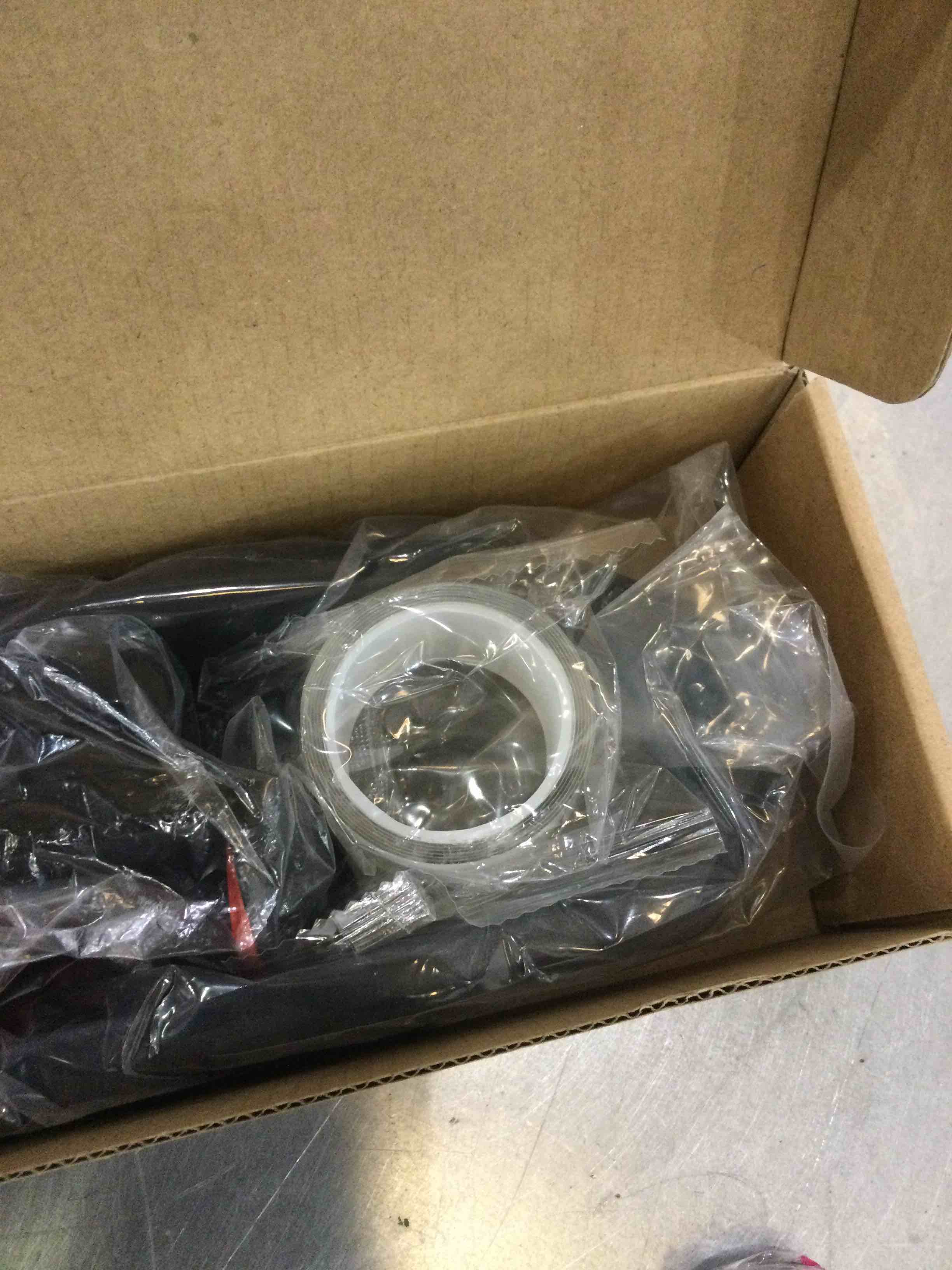 https://s3.amazonaws.com/lotting-images-prod/BargainHunt/EXS01279176_1711566304203.jpeg