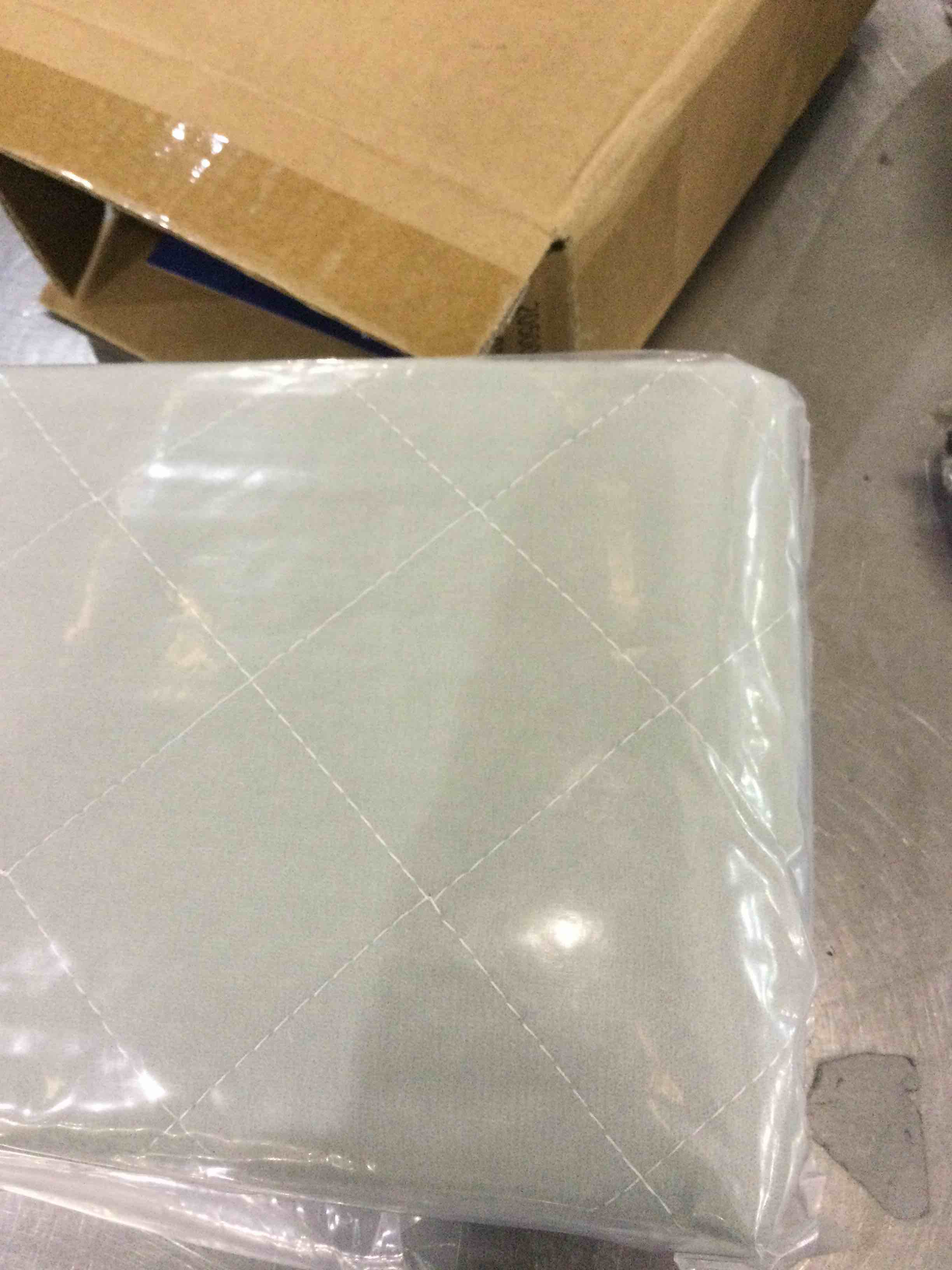 https://s3.amazonaws.com/lotting-images-prod/BargainHunt/EXS01279211_1711630066595.jpeg