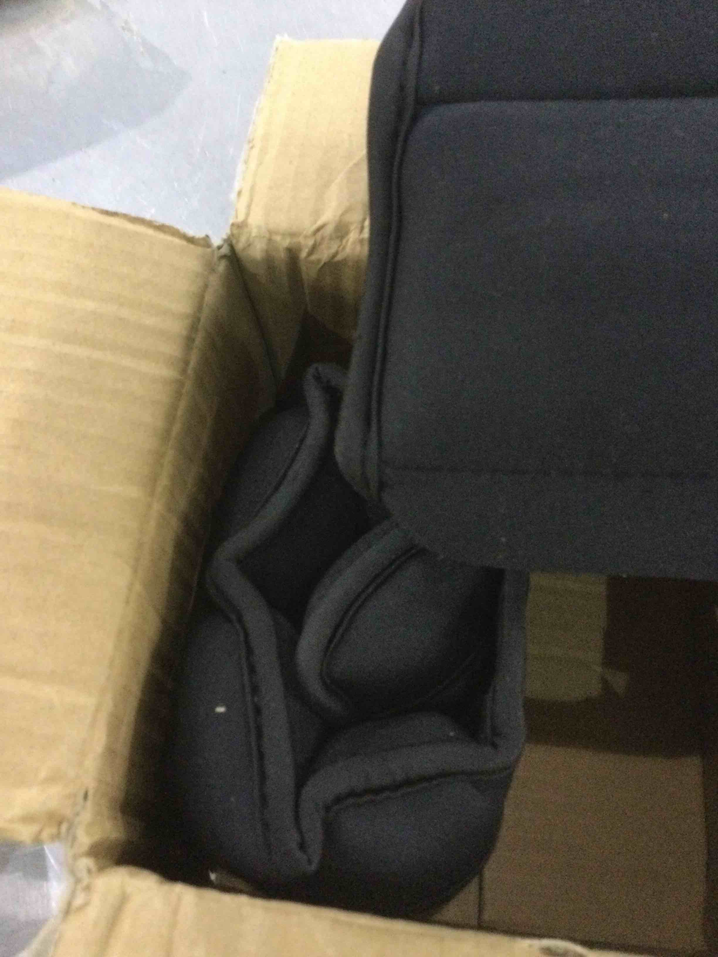 https://s3.amazonaws.com/lotting-images-prod/BargainHunt/EXS01279313_1711716143450.jpeg