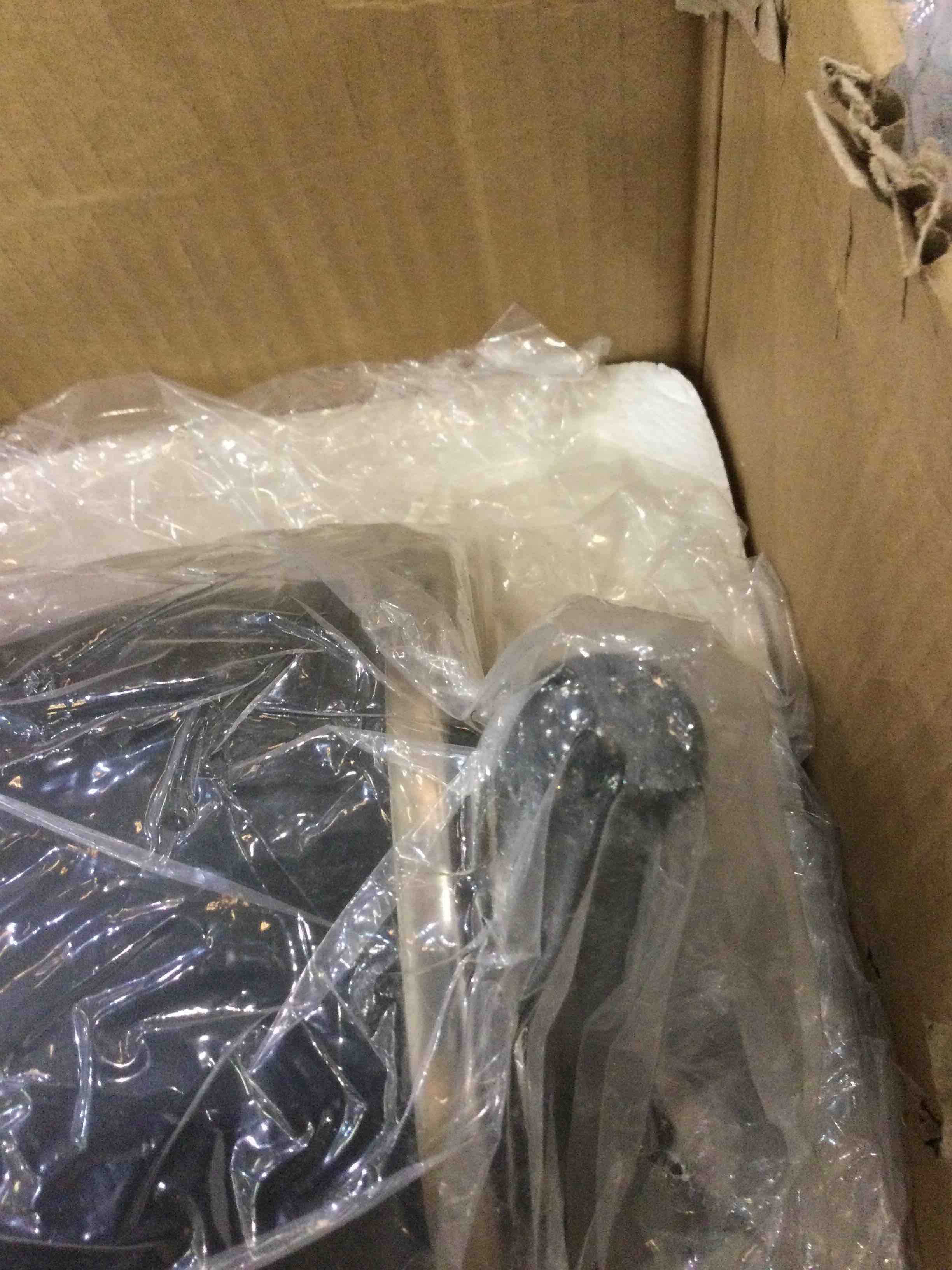 https://s3.amazonaws.com/lotting-images-prod/BargainHunt/EXS01279448_1712153716975.jpeg