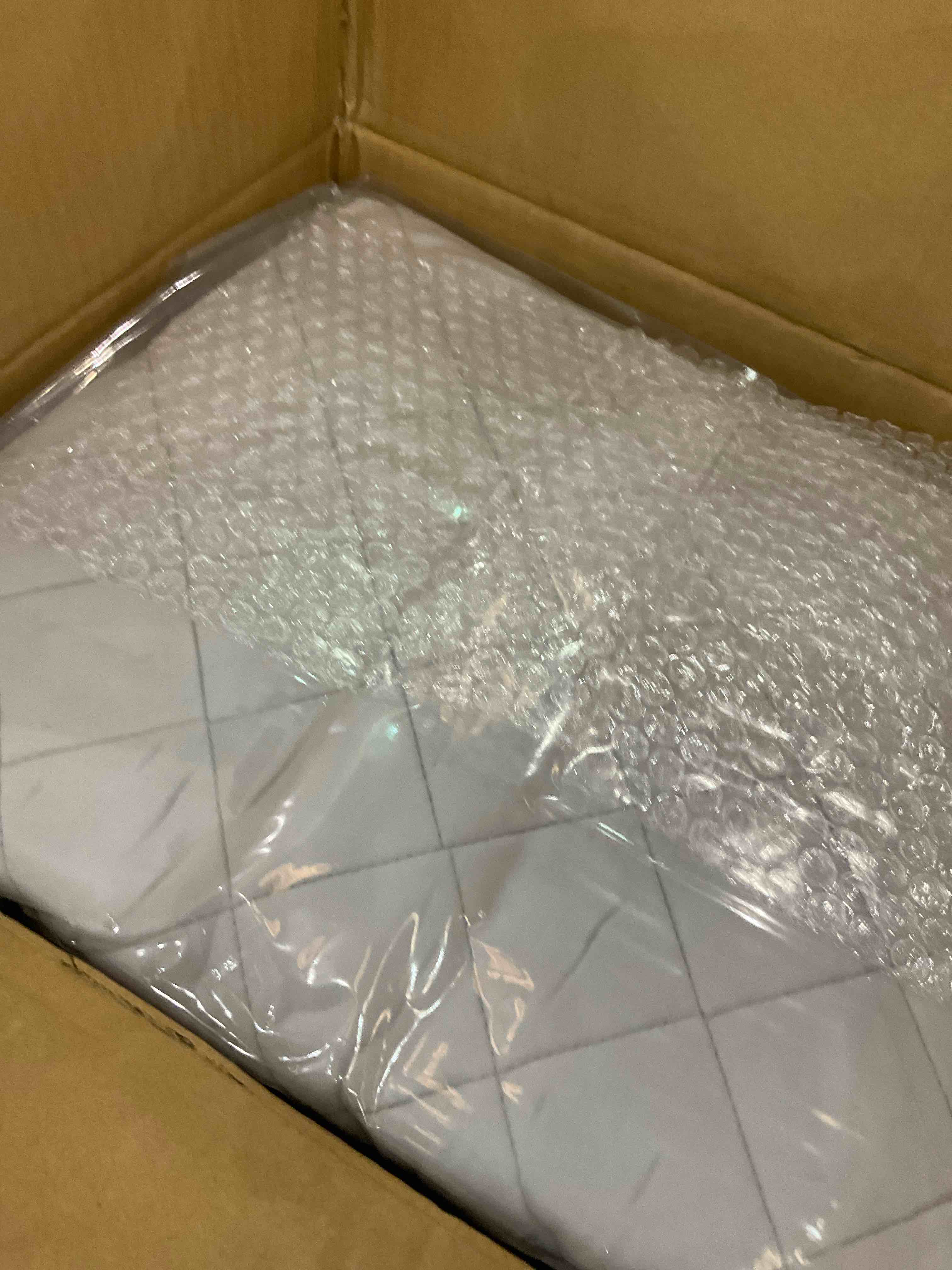https://s3.amazonaws.com/lotting-images-prod/BargainHunt/EXS01279609_1713278982394.jpeg
