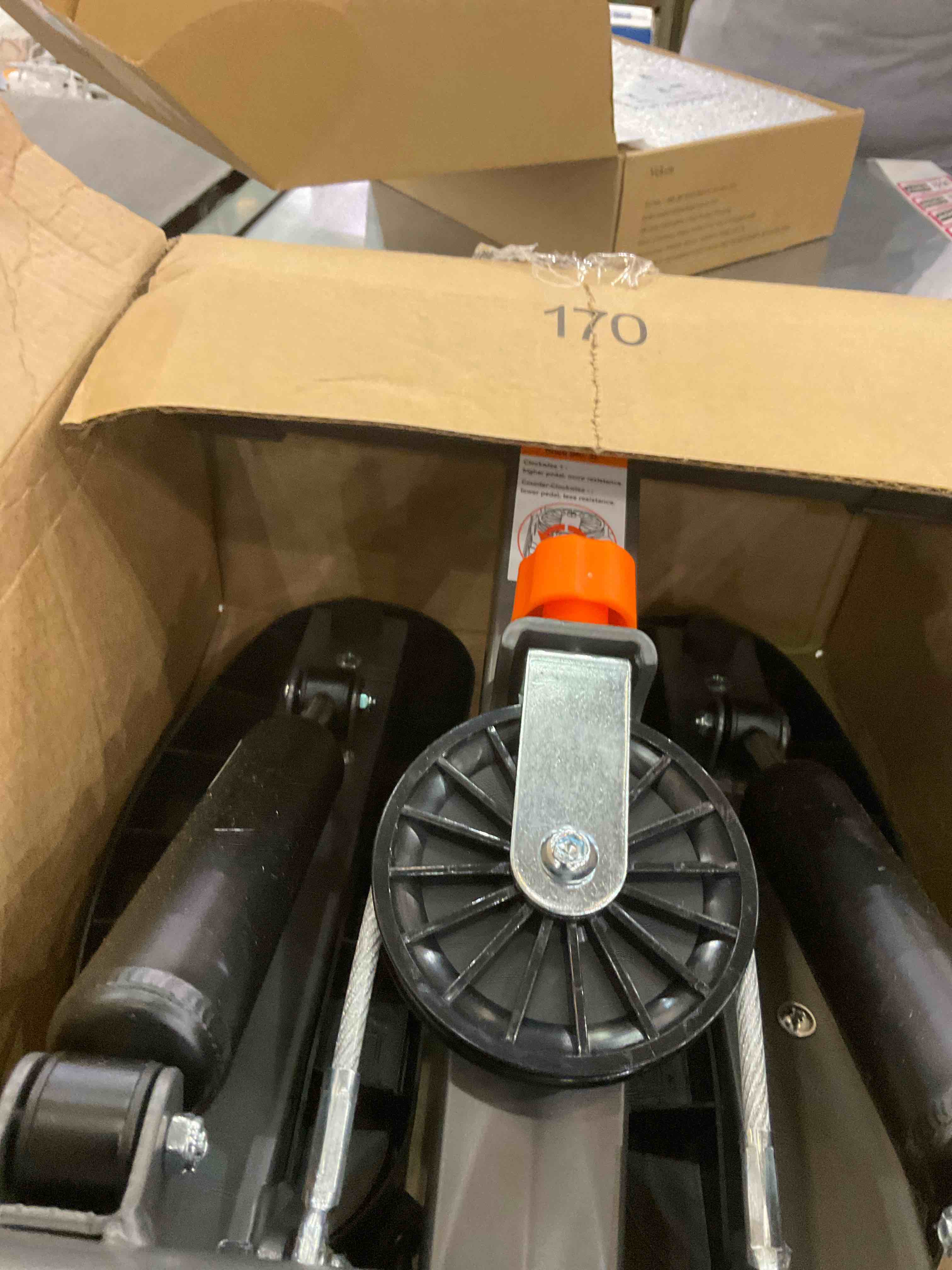 https://s3.amazonaws.com/lotting-images-prod/BargainHunt/EXS01280129_1712588300935.jpeg
