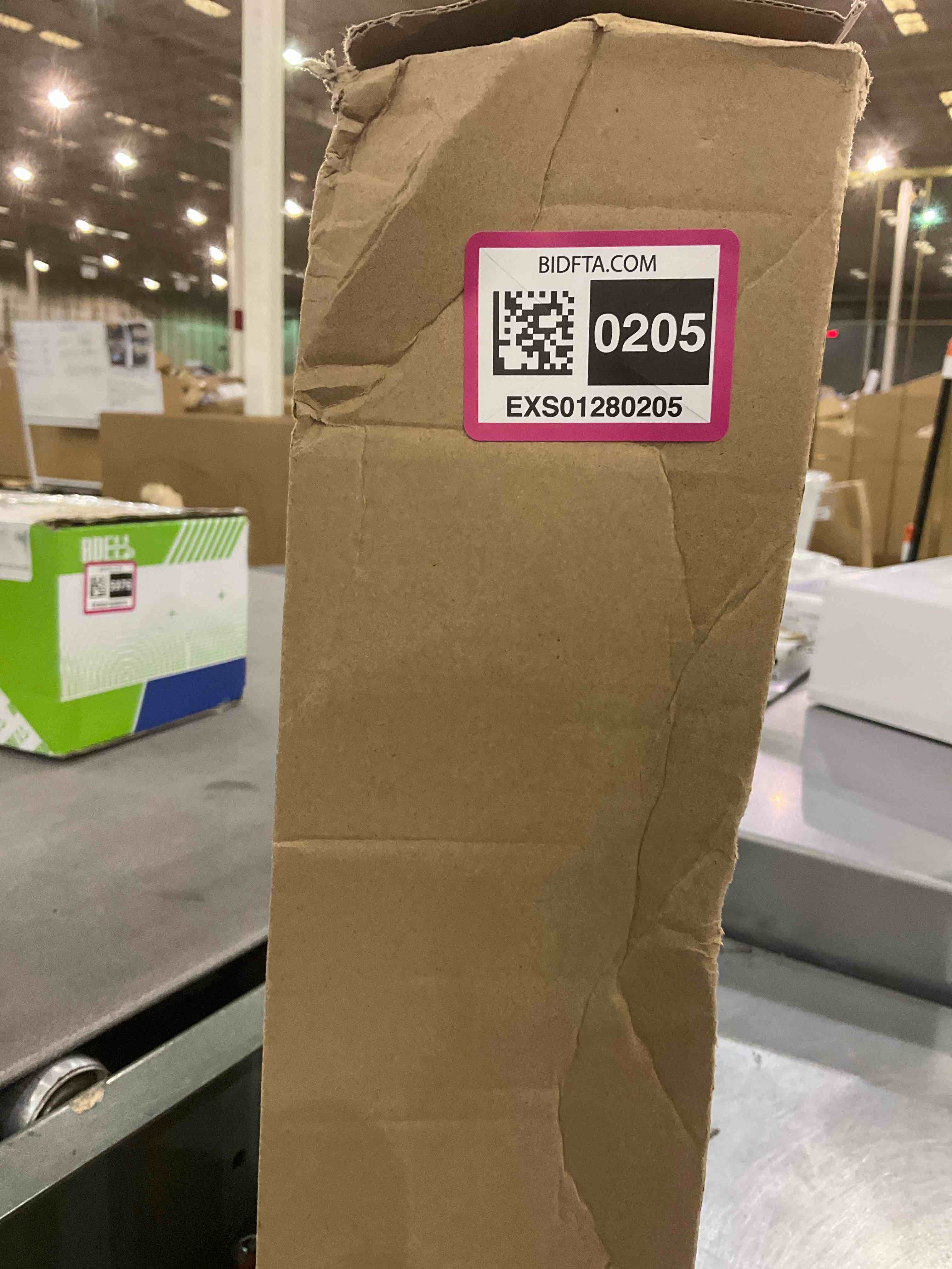 https://s3.amazonaws.com/lotting-images-prod/BargainHunt/EXS01280205_1712602040126.jpeg