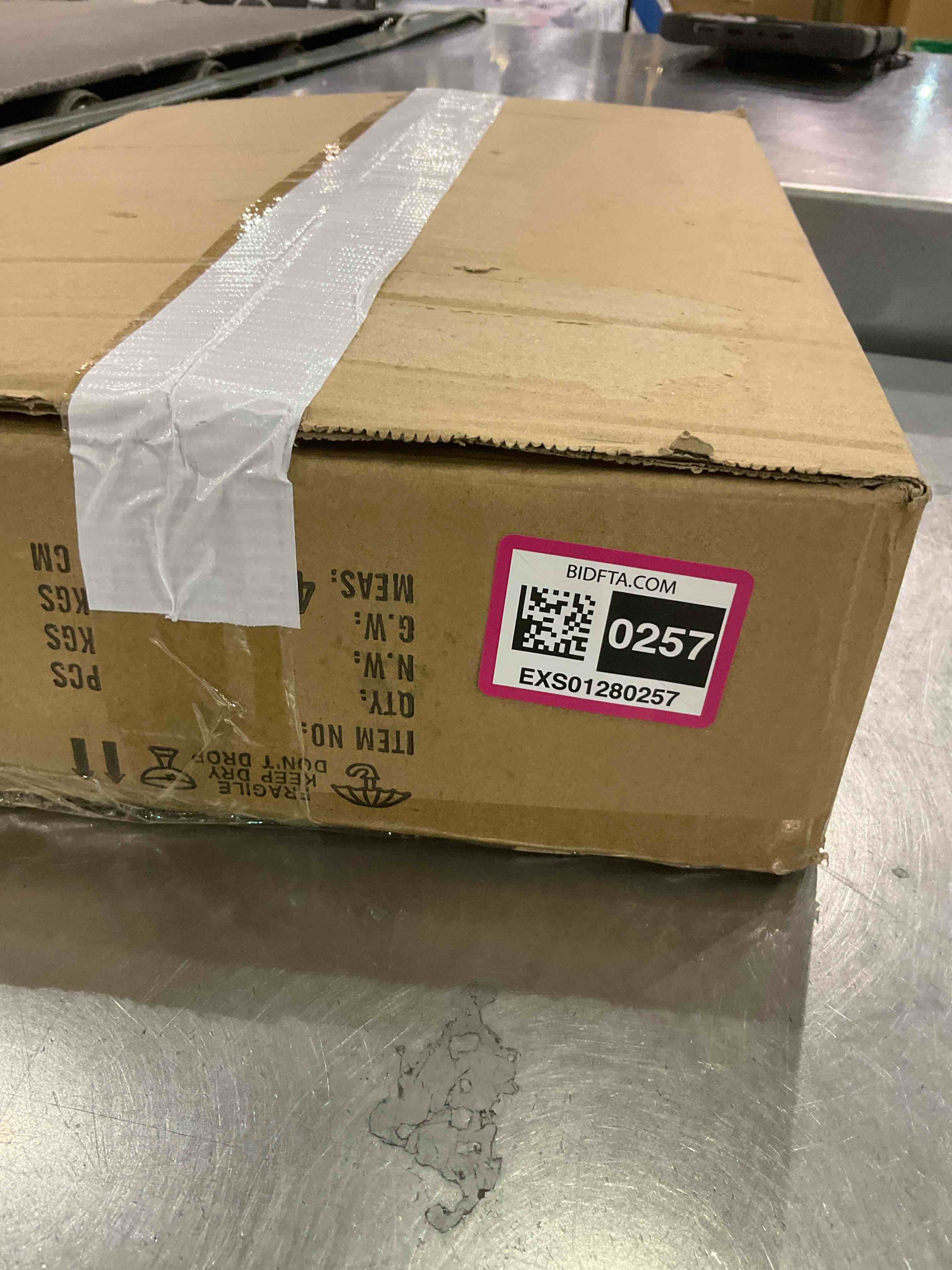 https://s3.amazonaws.com/lotting-images-prod/BargainHunt/EXS01280257_1712666354955.jpeg