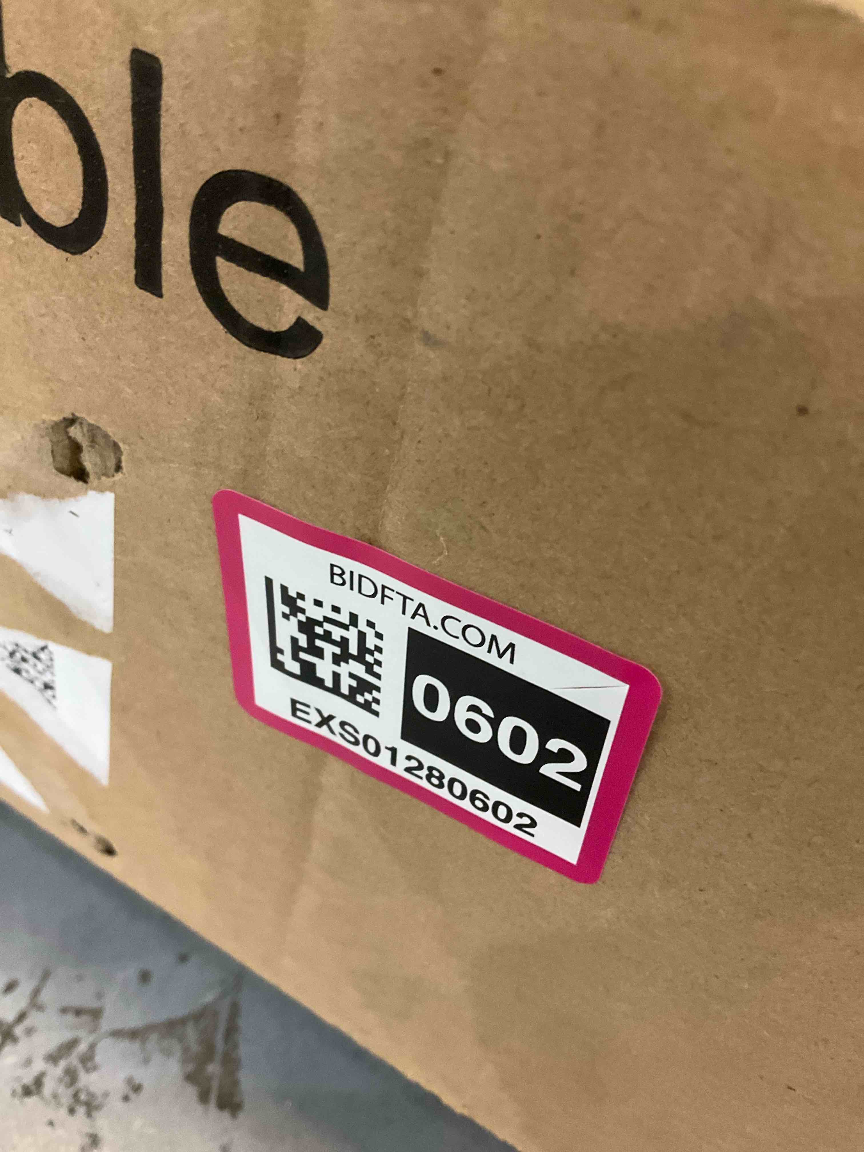 https://s3.amazonaws.com/lotting-images-prod/BargainHunt/EXS01280602_1721925901750.jpeg