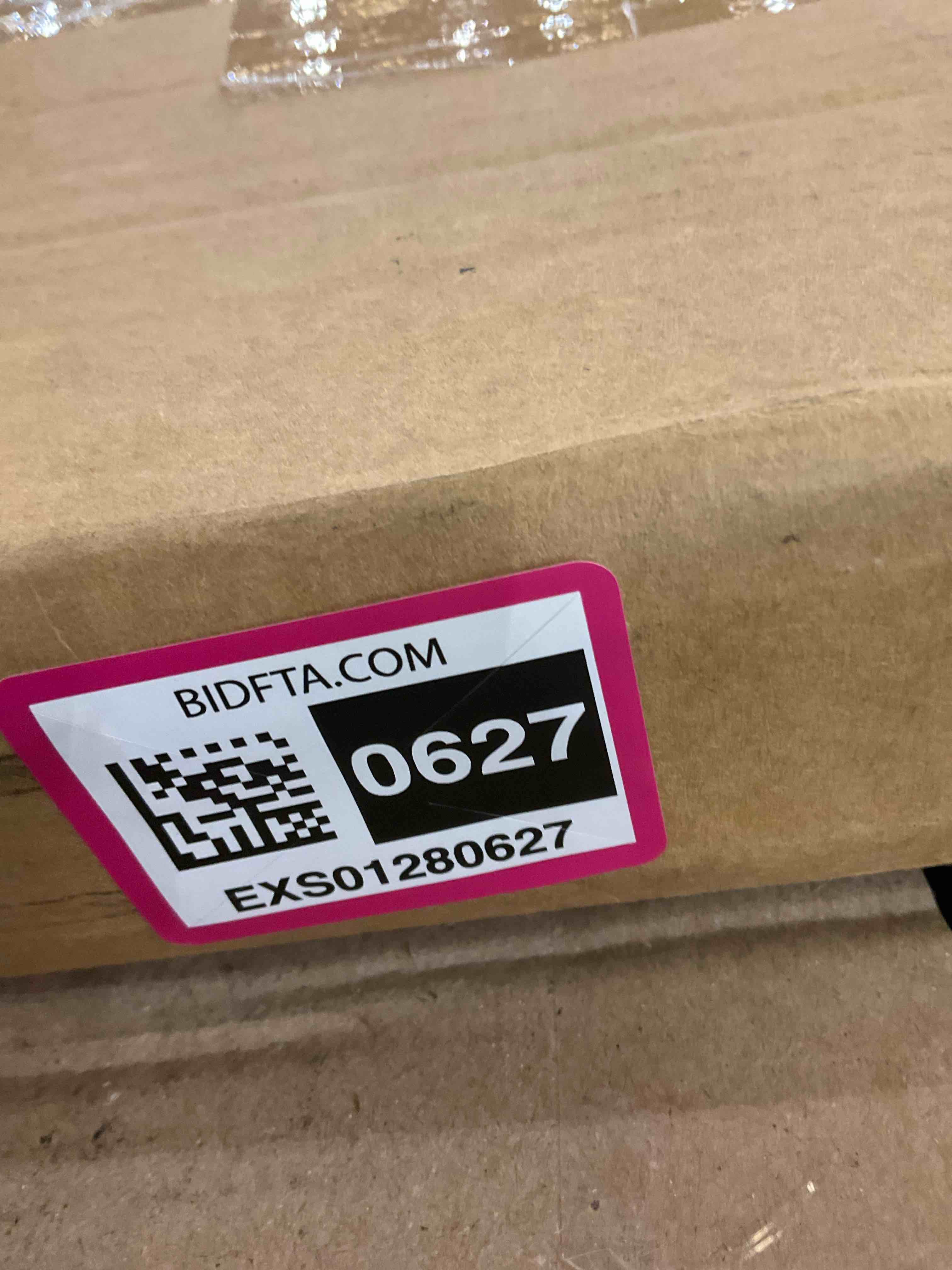 https://s3.amazonaws.com/lotting-images-prod/BargainHunt/EXS01280627_1721929096140.jpeg