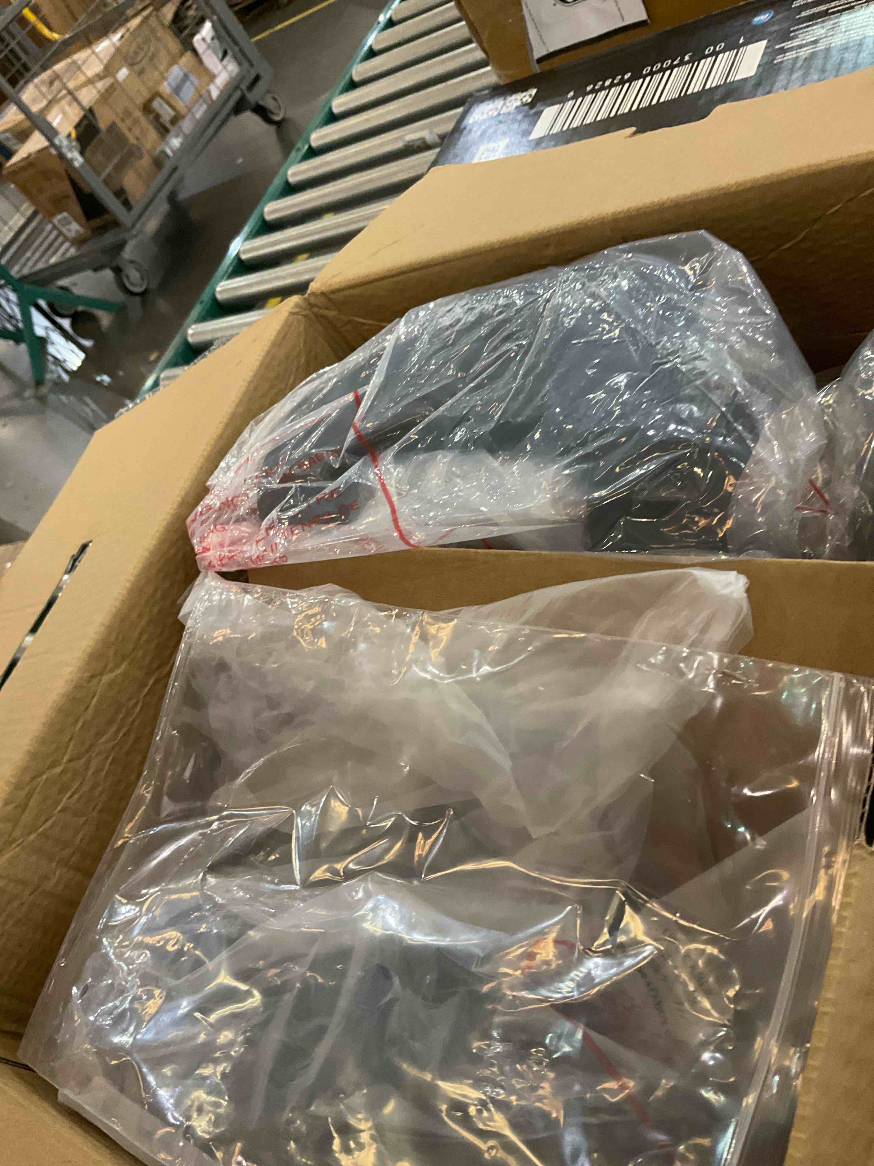https://s3.amazonaws.com/lotting-images-prod/BargainHunt/EXS01280822_1722273969529.jpeg