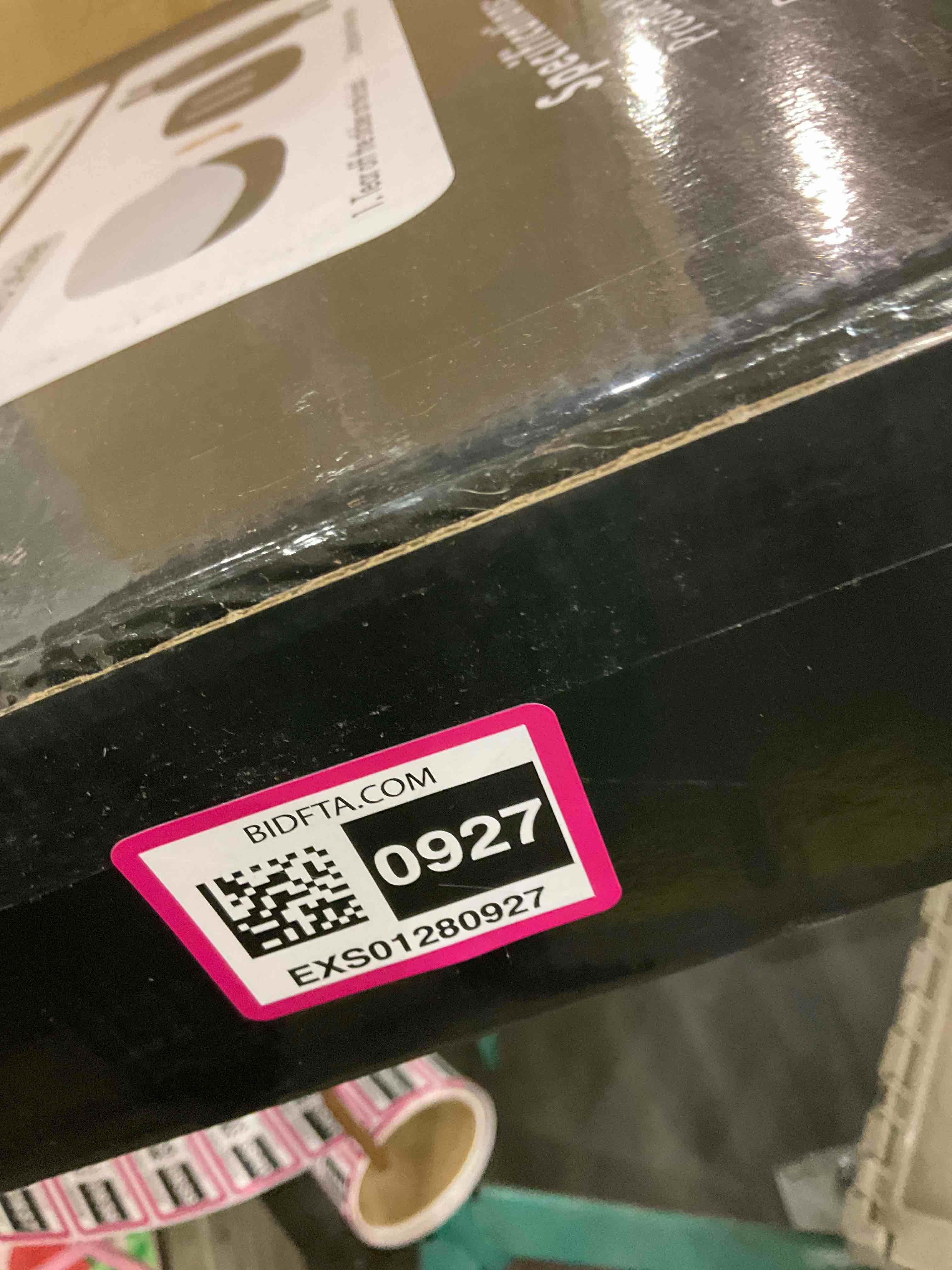 https://s3.amazonaws.com/lotting-images-prod/BargainHunt/EXS01280927_1722425370860.jpeg