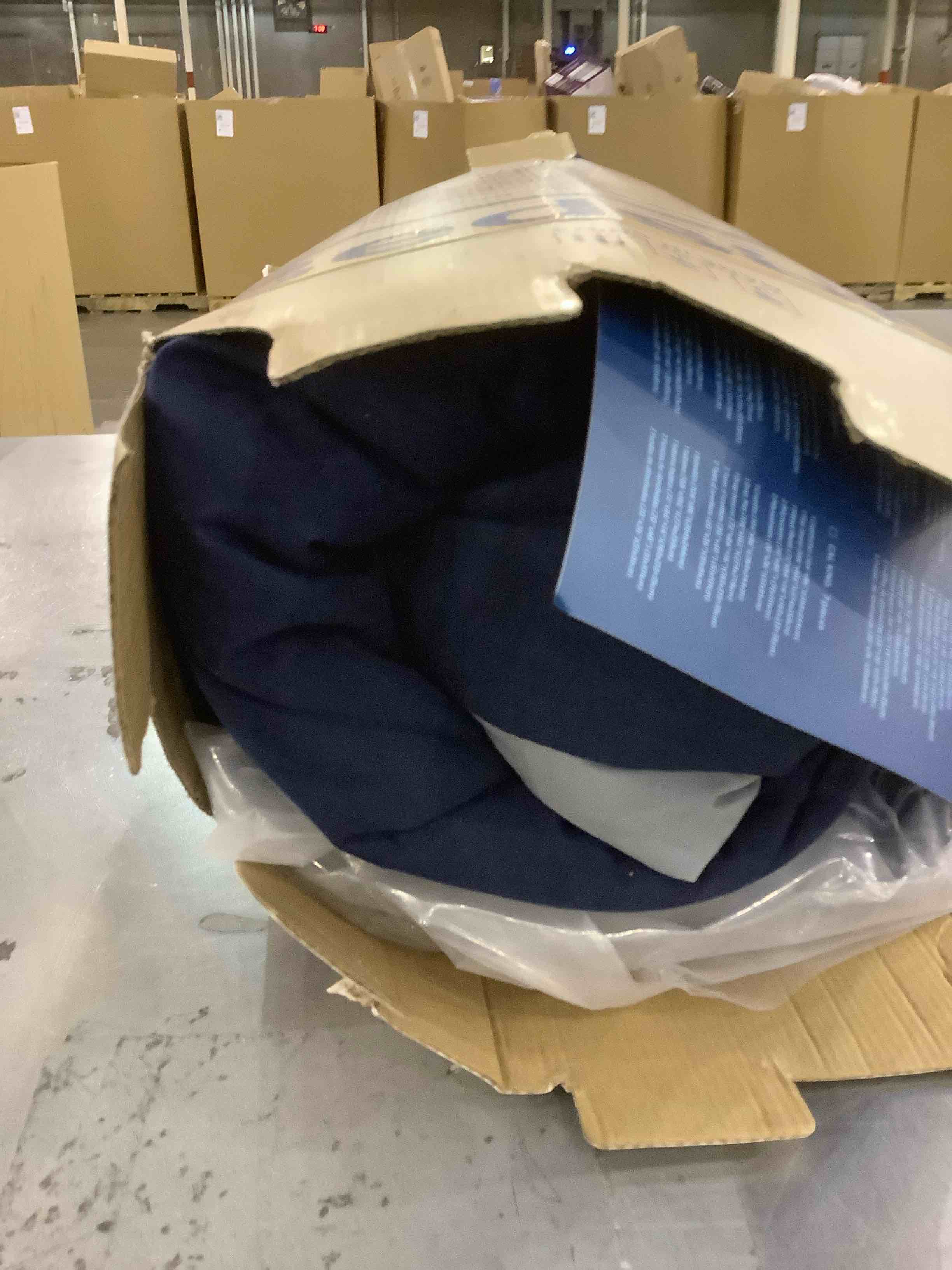 https://s3.amazonaws.com/lotting-images-prod/BargainHunt/EXS01281144_1712146131667.jpeg
