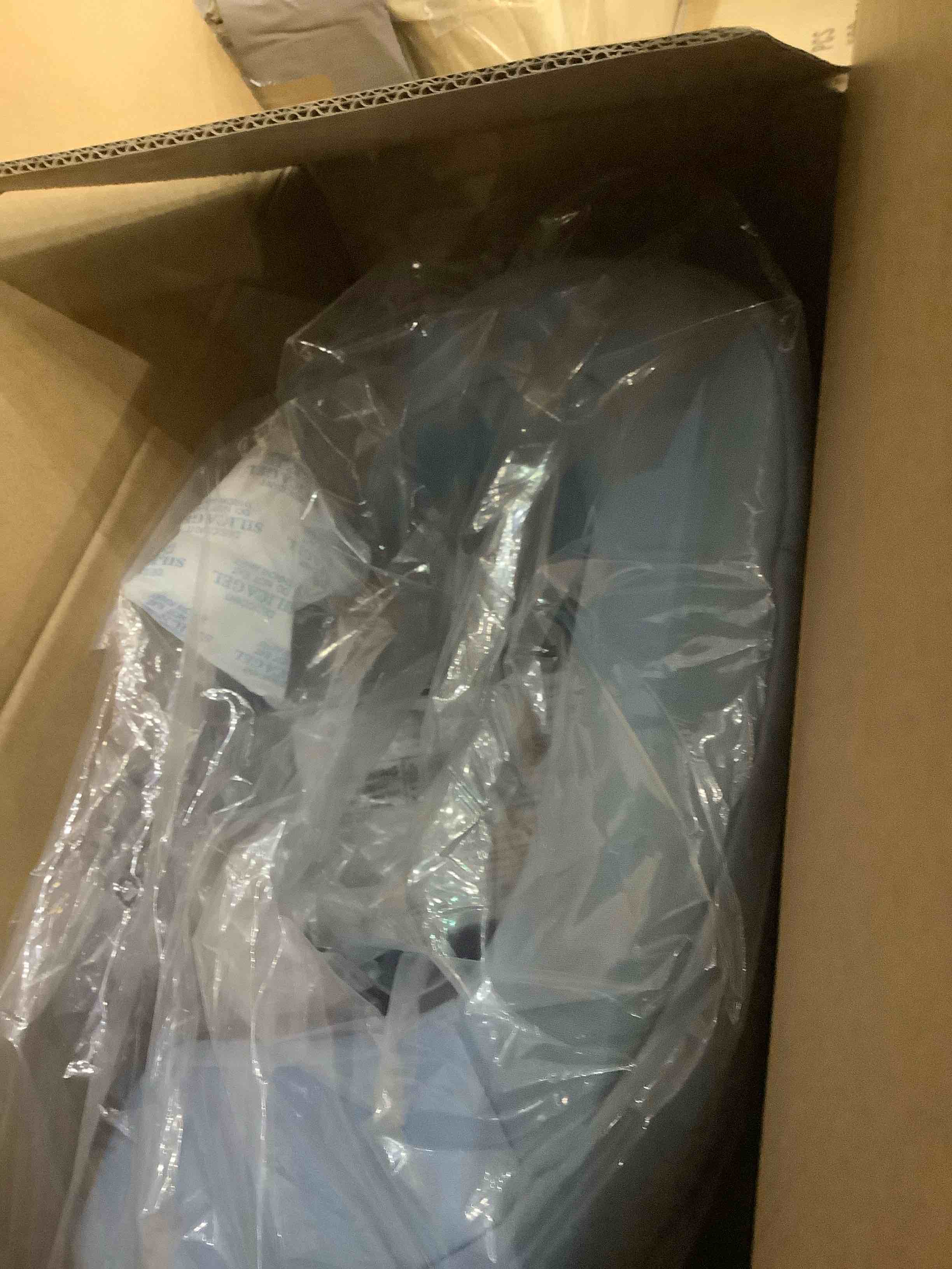 https://s3.amazonaws.com/lotting-images-prod/BargainHunt/EXS01281201_1712153335656.jpeg