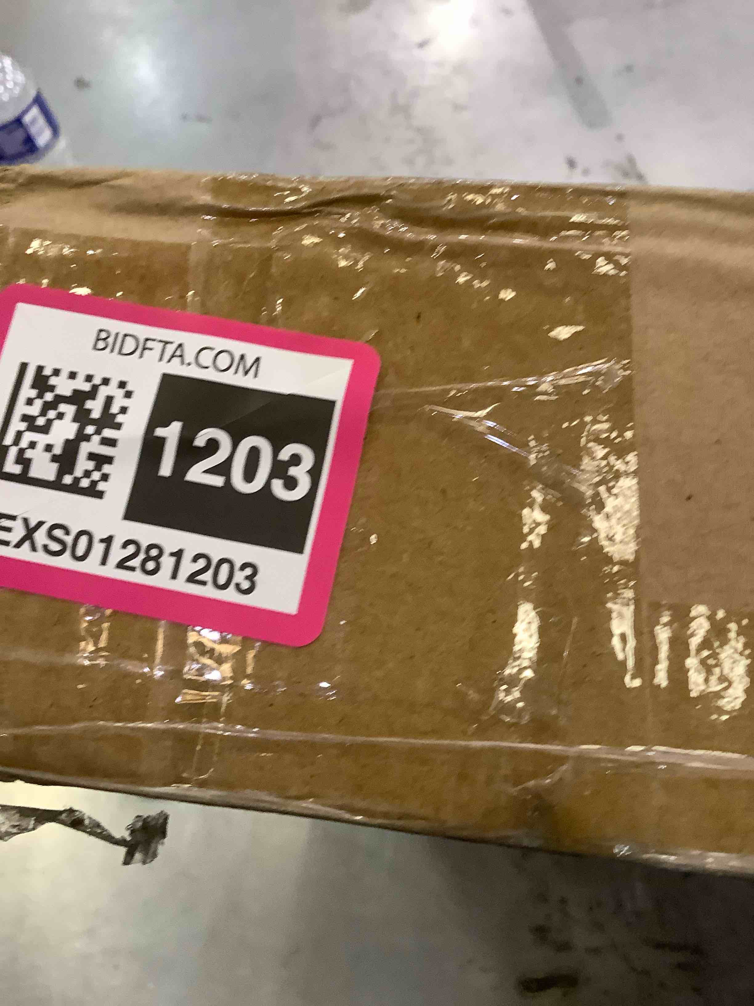 https://s3.amazonaws.com/lotting-images-prod/BargainHunt/EXS01281203_1712153523864.jpeg