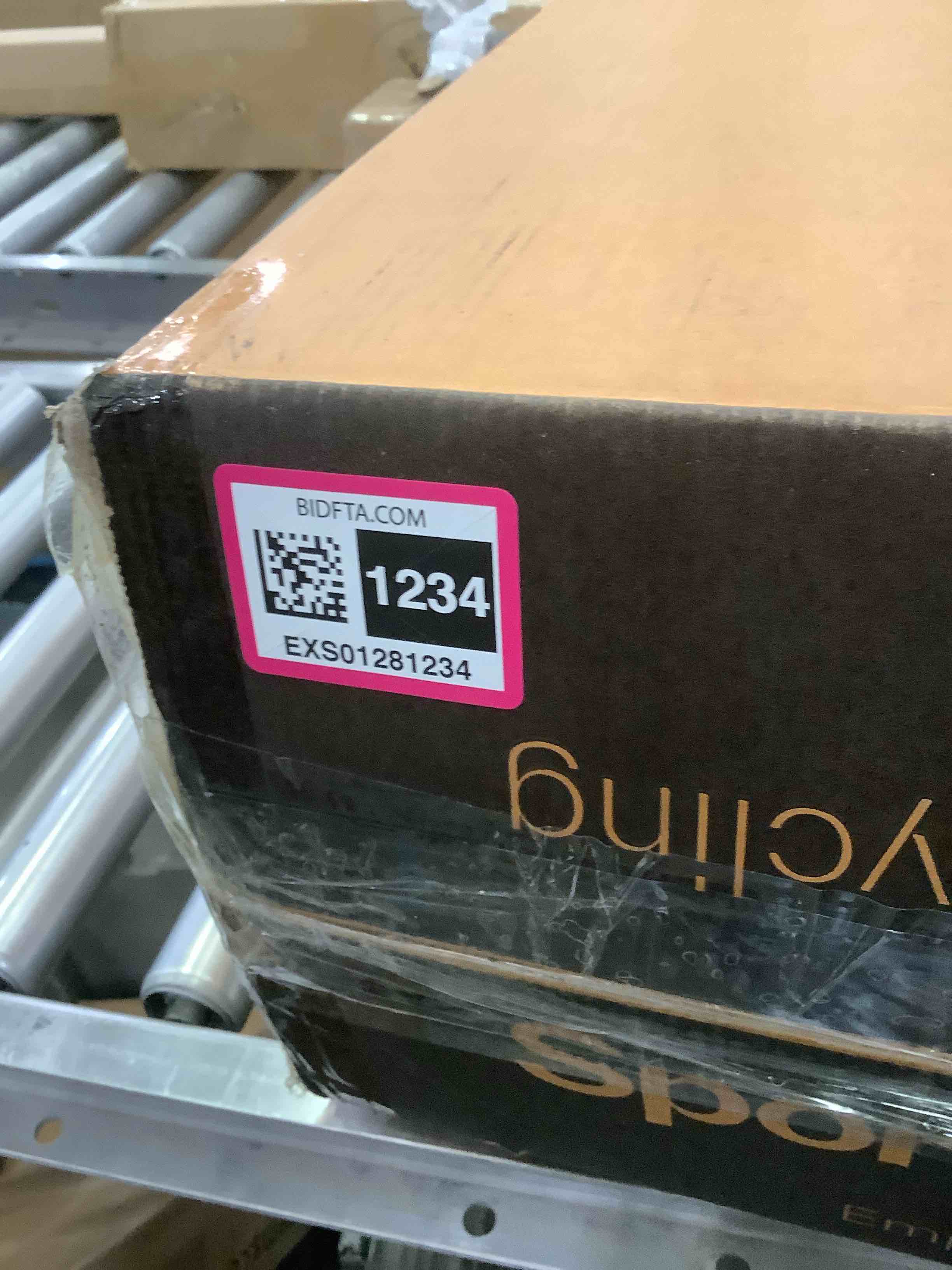 https://s3.amazonaws.com/lotting-images-prod/BargainHunt/EXS01281234_1712158959201.jpeg