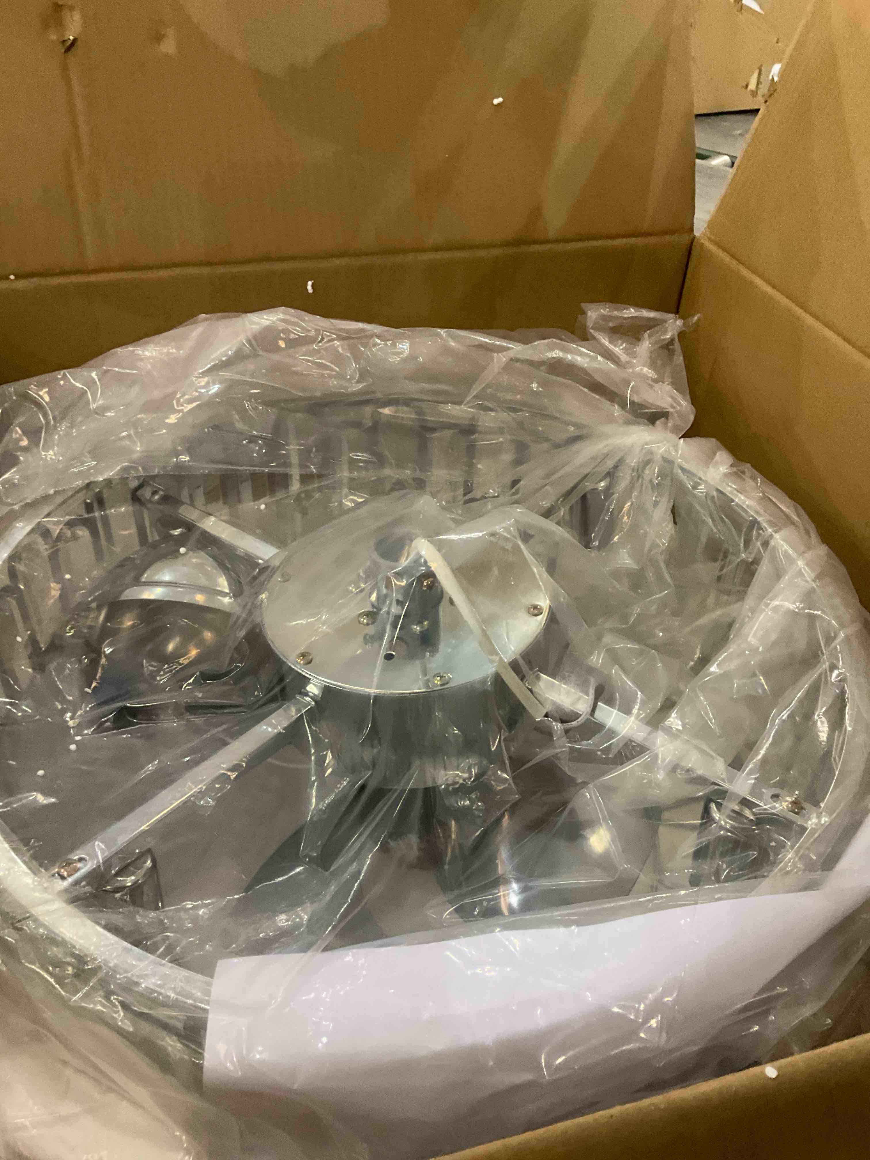 https://s3.amazonaws.com/lotting-images-prod/BargainHunt/EXS01281591_1712151986197.jpeg