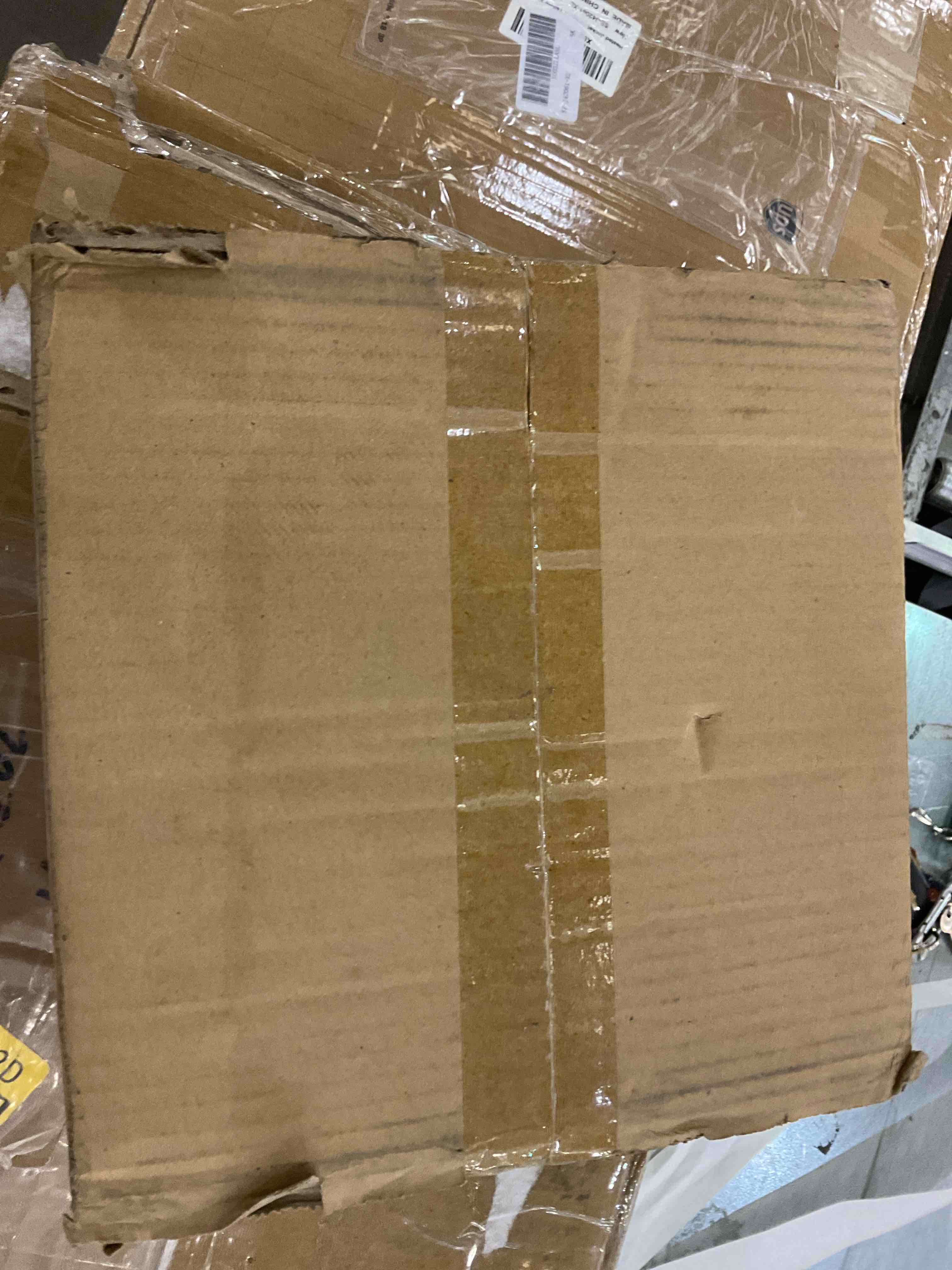 https://s3.amazonaws.com/lotting-images-prod/BargainHunt/EXS01281688_1712681798837.jpeg