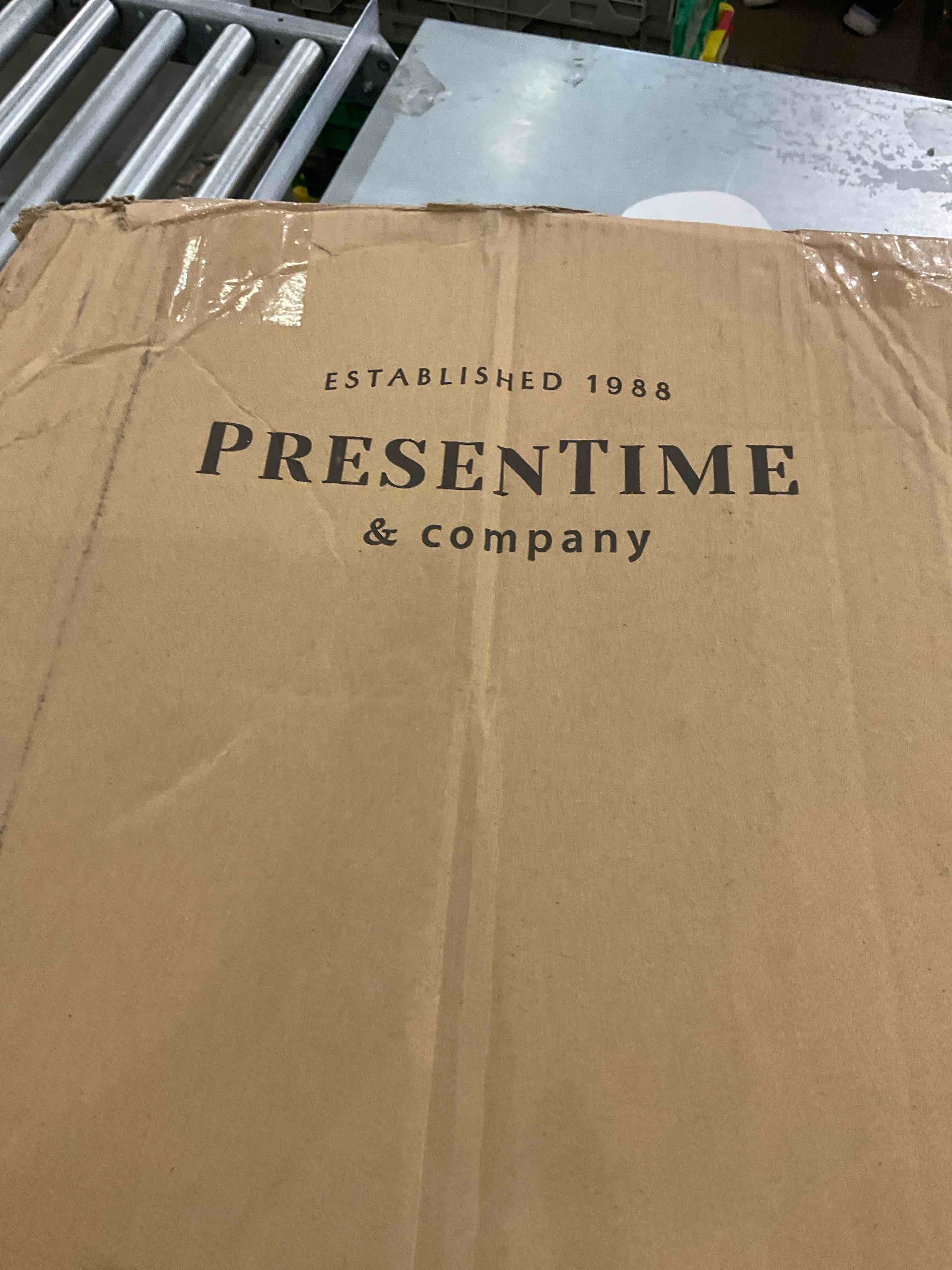 https://s3.amazonaws.com/lotting-images-prod/BargainHunt/EXS01281690_1712682697551.jpeg
