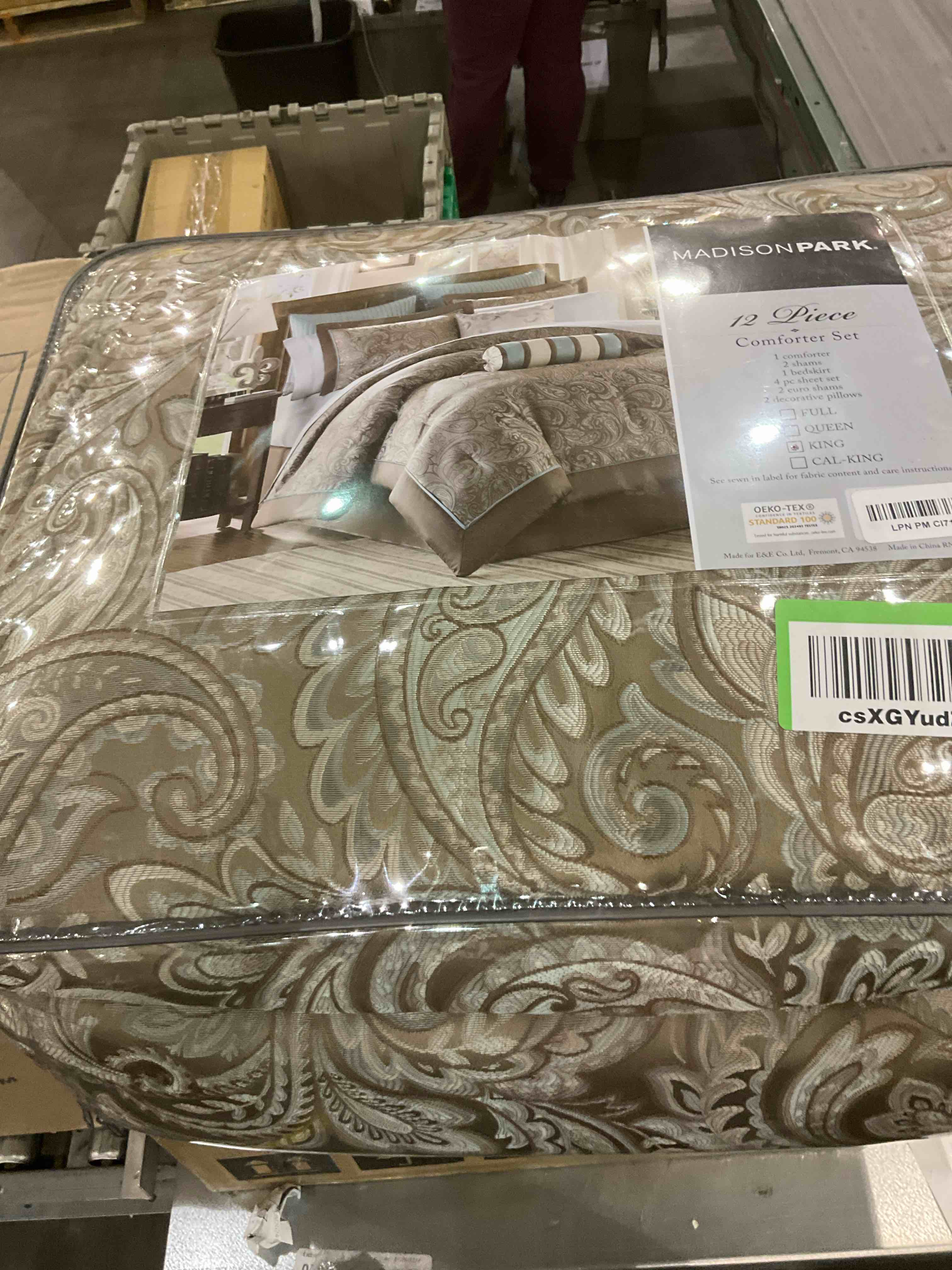 https://s3.amazonaws.com/lotting-images-prod/BargainHunt/EXS01281718_1712749505046.jpeg