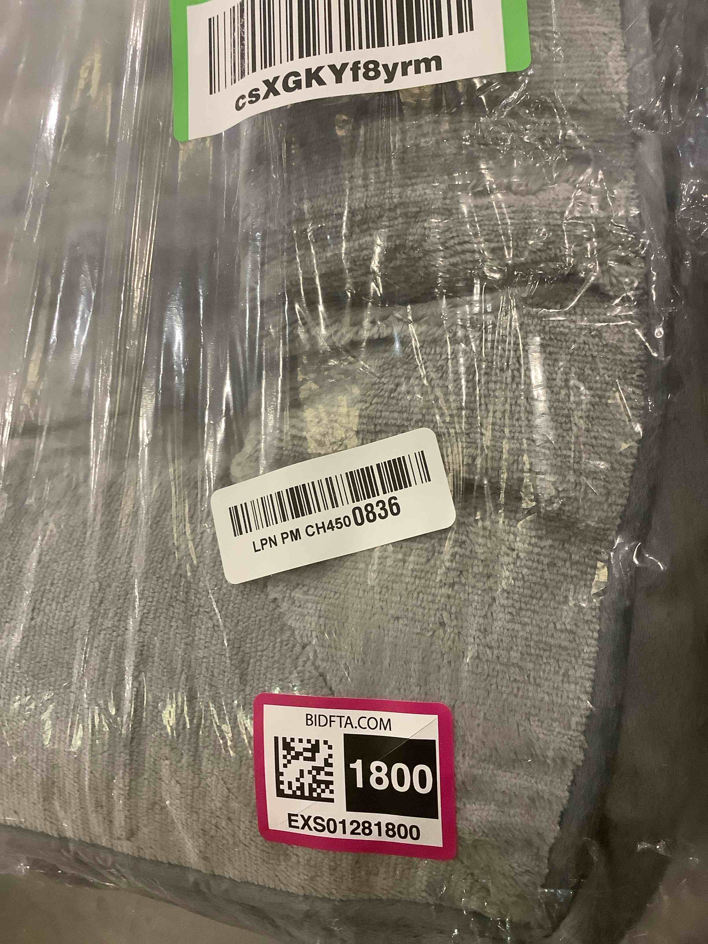 https://s3.amazonaws.com/lotting-images-prod/BargainHunt/EXS01281800_1713551810163.jpeg