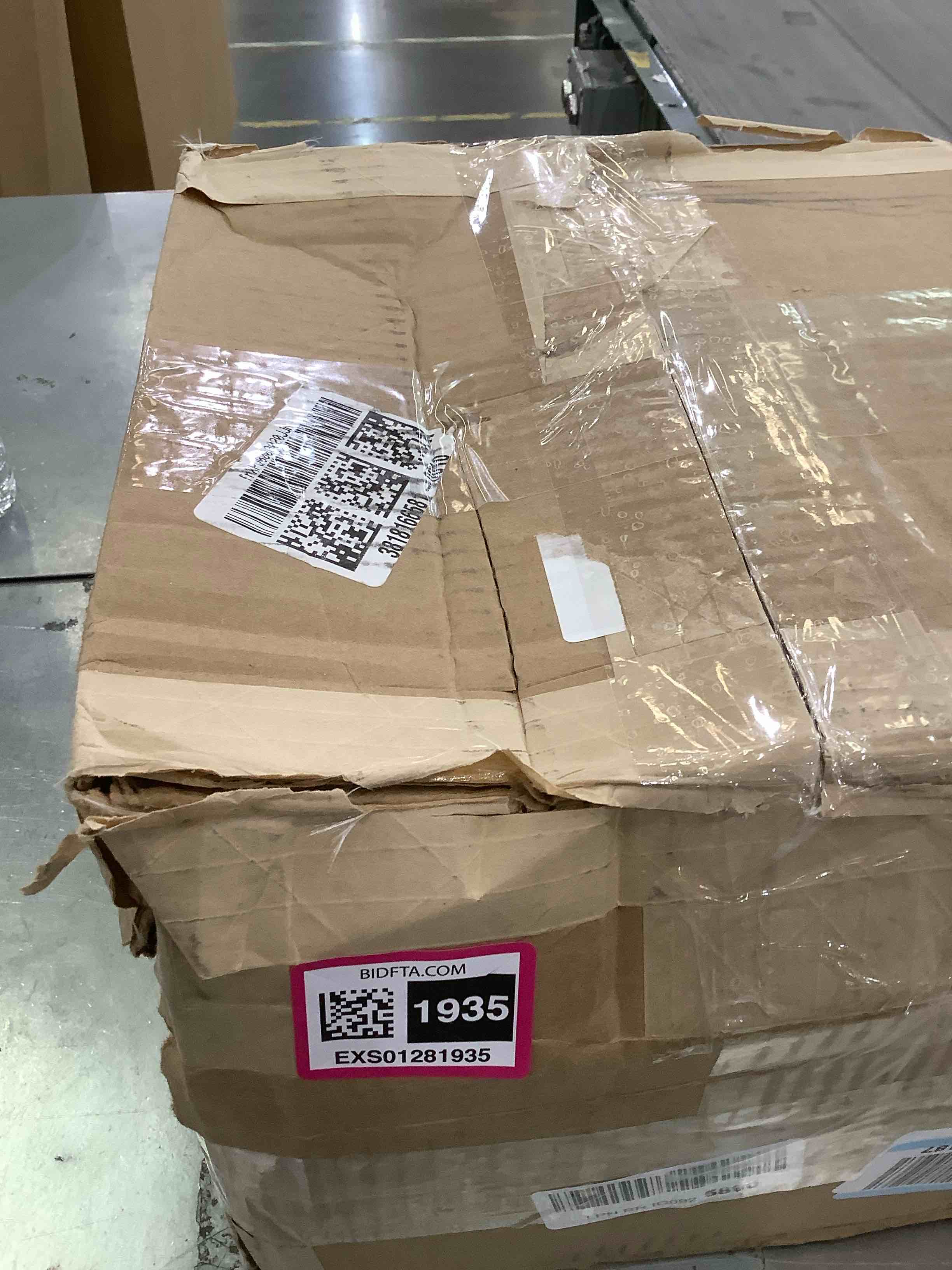 https://s3.amazonaws.com/lotting-images-prod/BargainHunt/EXS01281935_1713799530466.jpeg