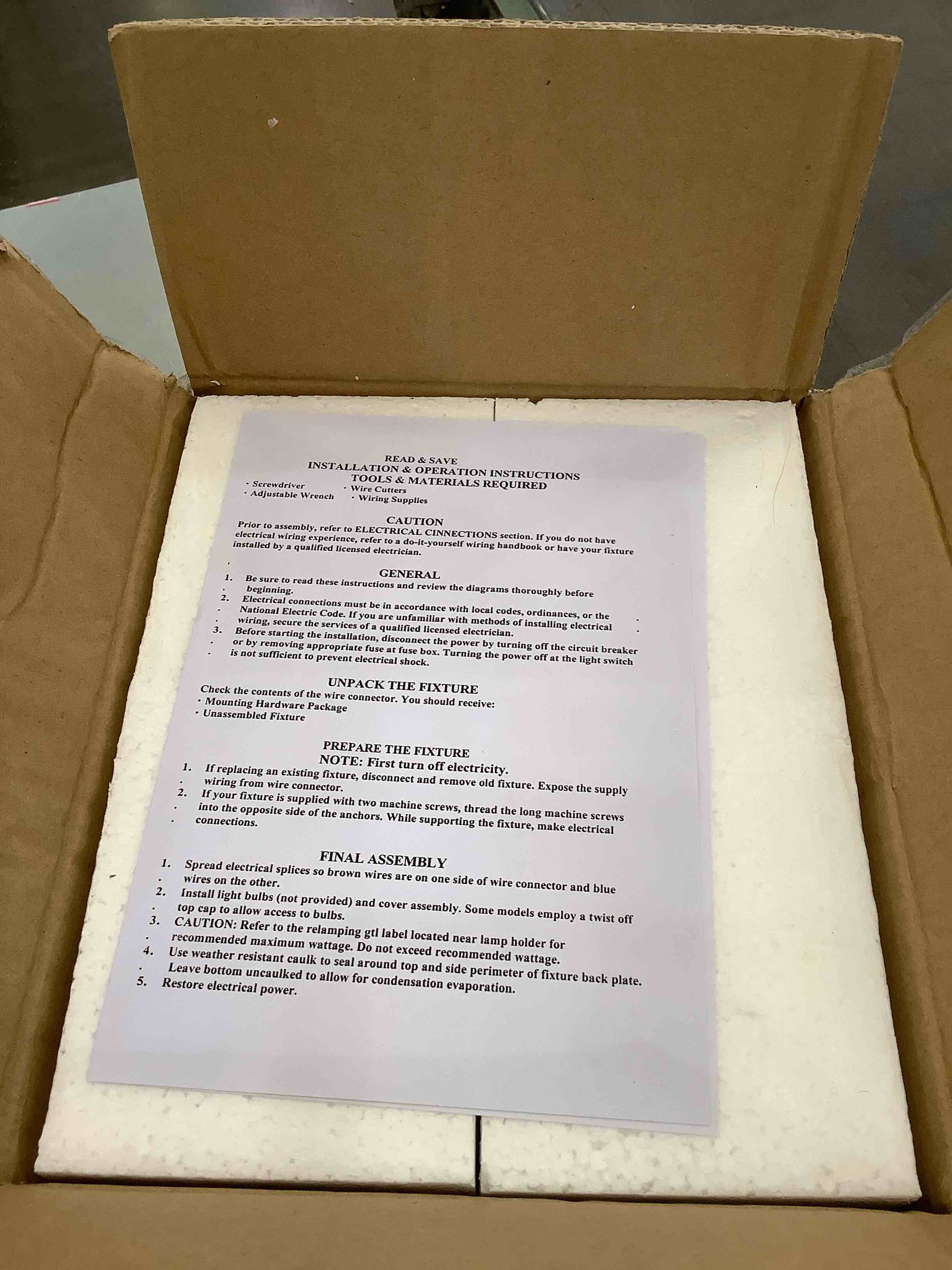 https://s3.amazonaws.com/lotting-images-prod/BargainHunt/EXS01281974_1713807783479.jpeg